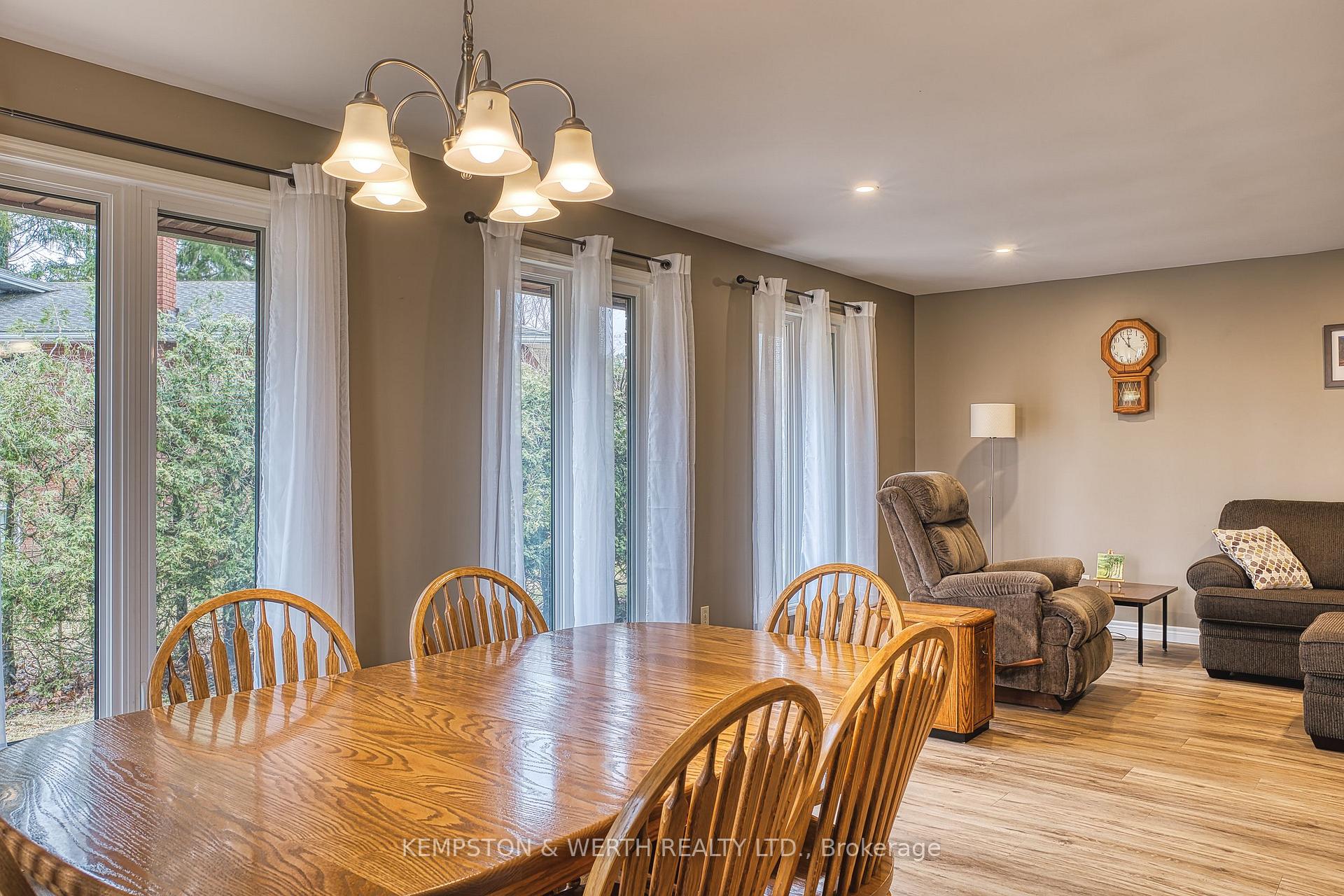 Photo 8 of 5 Windham Court, North Perth, Listowel — HOMEH