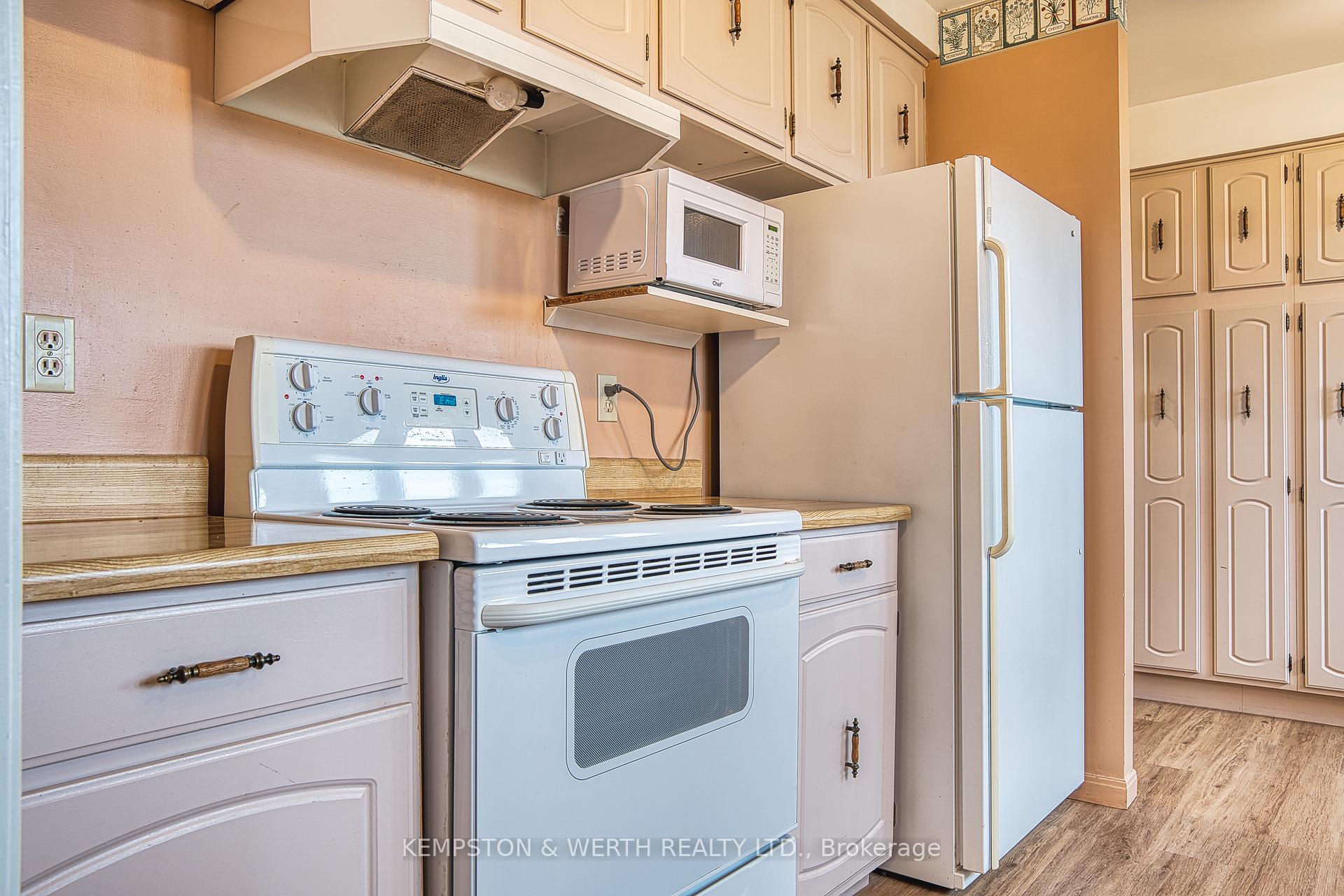 Photo 12 of 5 Windham Court, North Perth, Listowel — HOMEH
