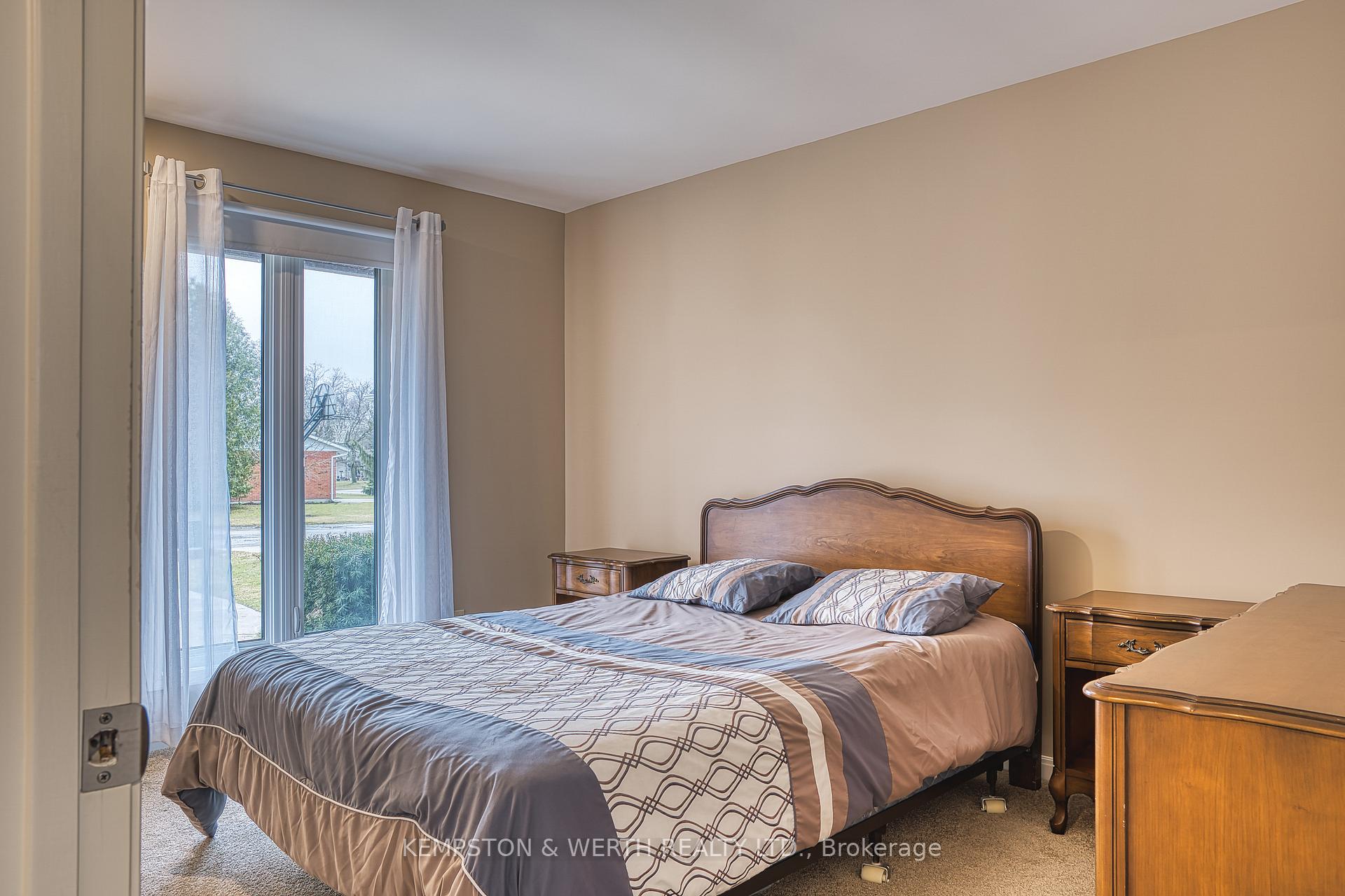 Photo 18 of 5 Windham Court, North Perth, Listowel — HOMEH