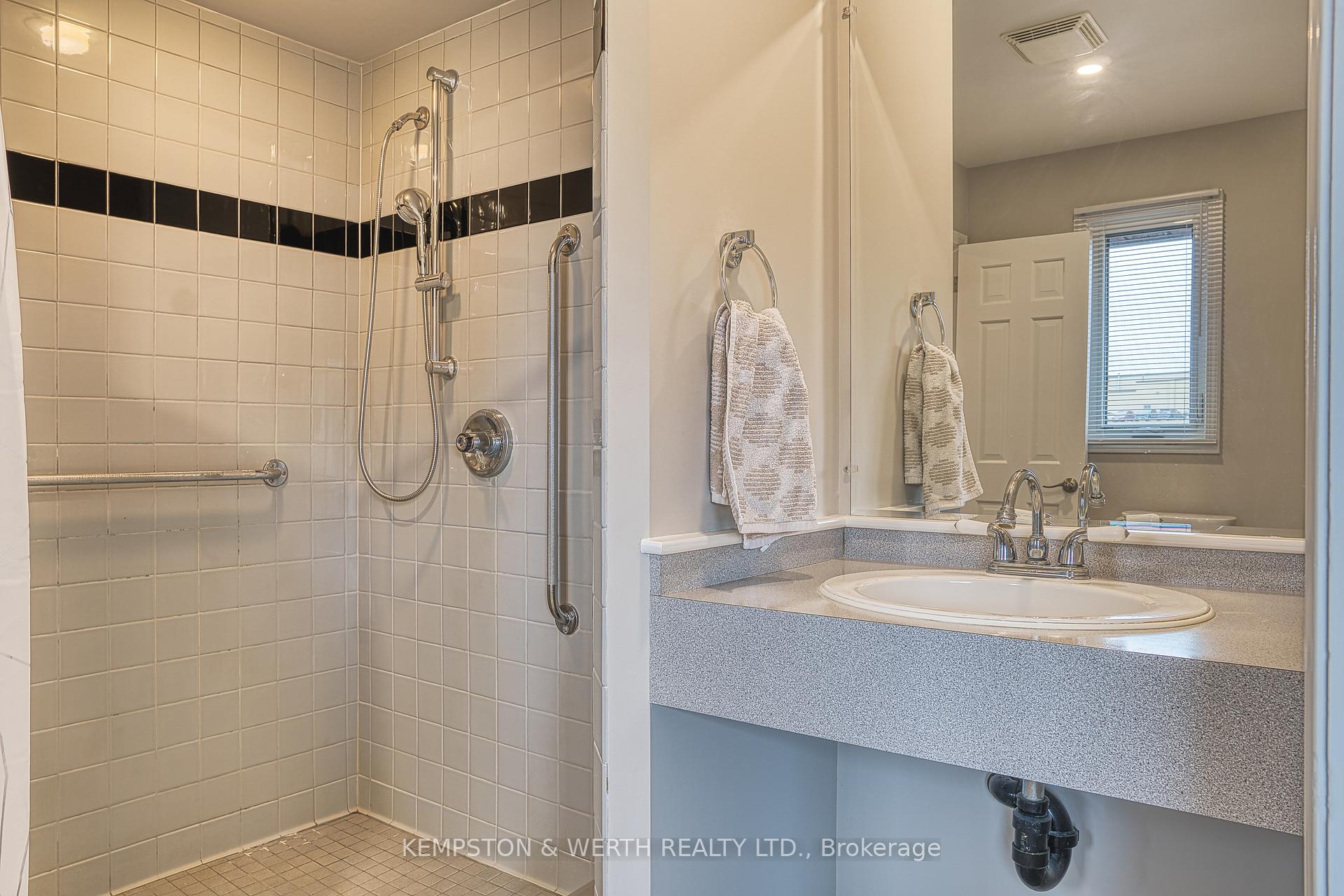 Photo 23 of 5 Windham Court, North Perth, Listowel — HOMEH
