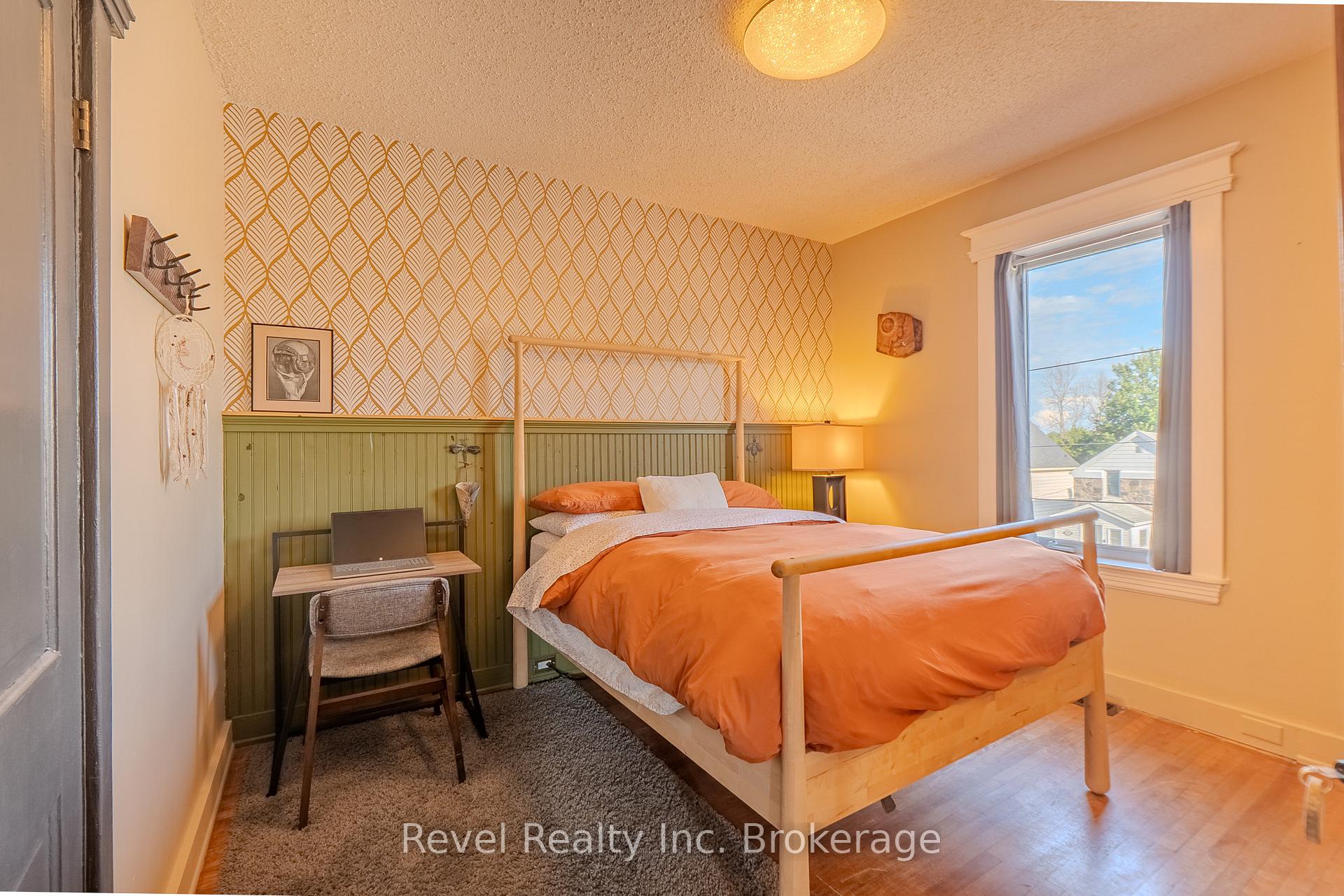 Photo 17 of 1006 Fraser Street, North Bay, Central — HOMEH