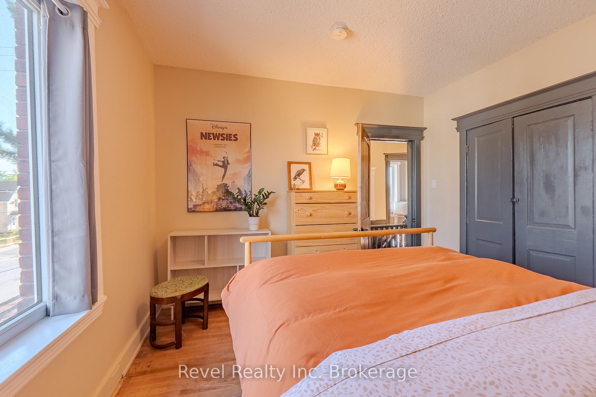 Photo 18 of 1006 Fraser Street, North Bay, Central — HOMEH