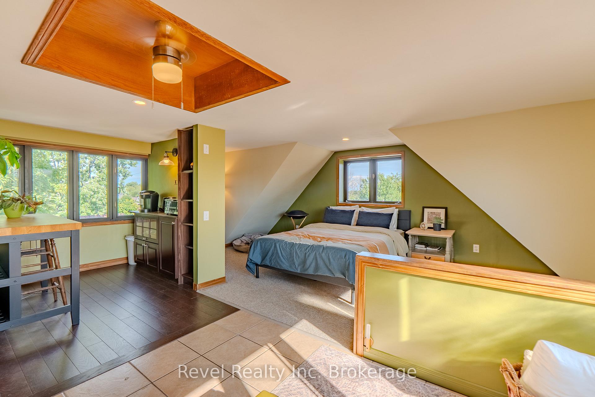 Photo 32 of 1006 Fraser Street, North Bay, Central — HOMEH