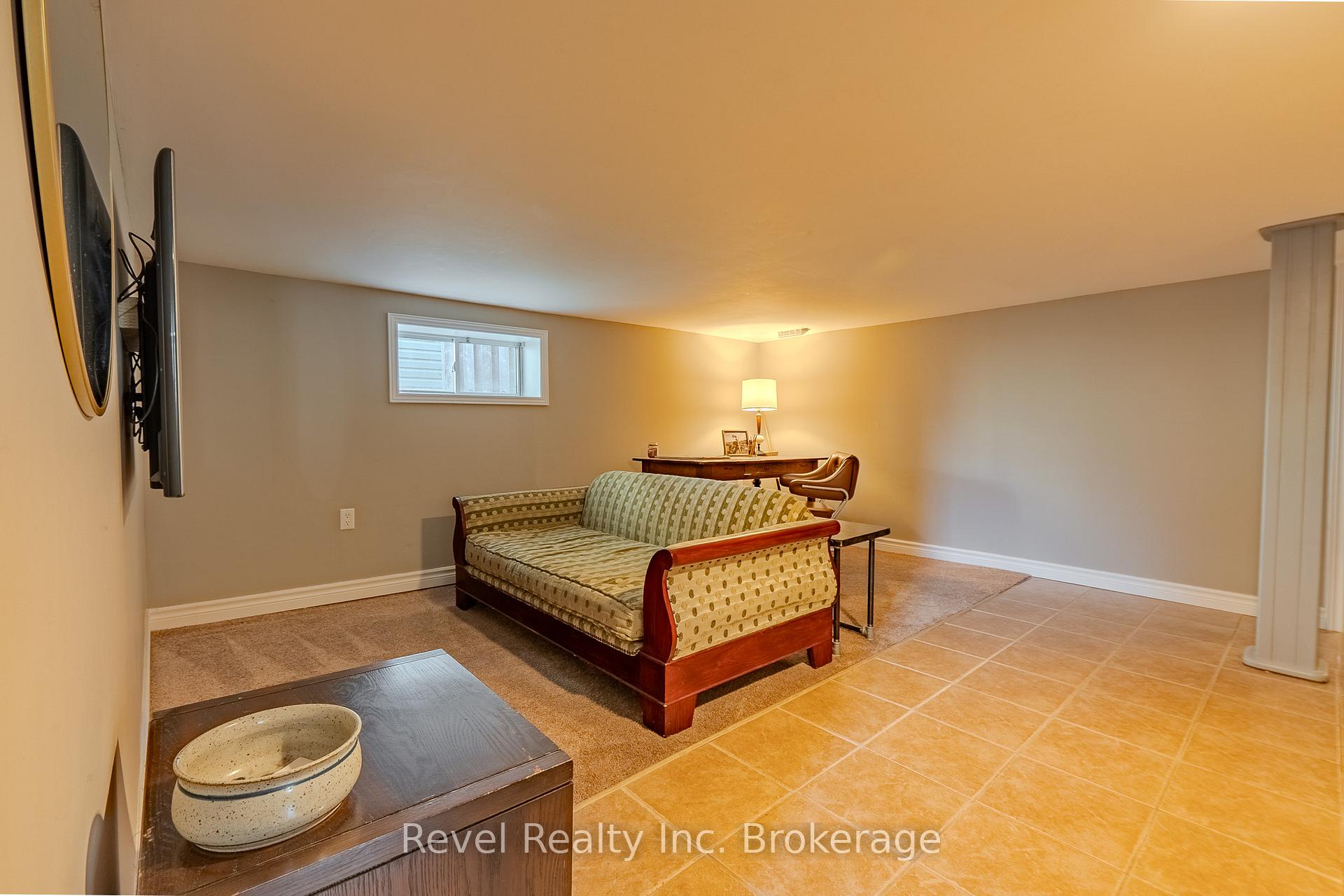 Photo 35 of 1006 Fraser Street, North Bay, Central — HOMEH