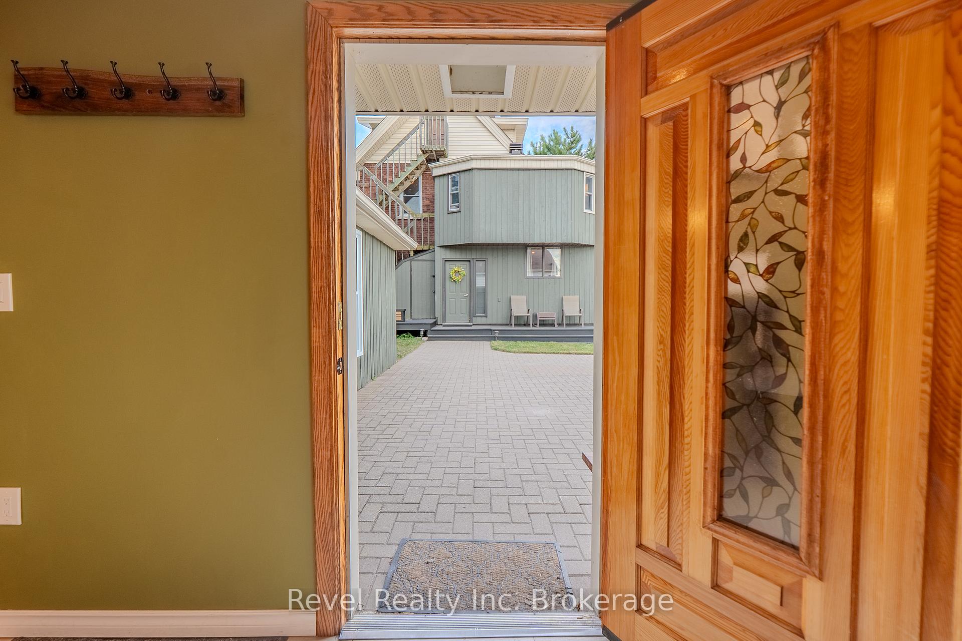 Photo 37 of 1006 Fraser Street, North Bay, Central — HOMEH