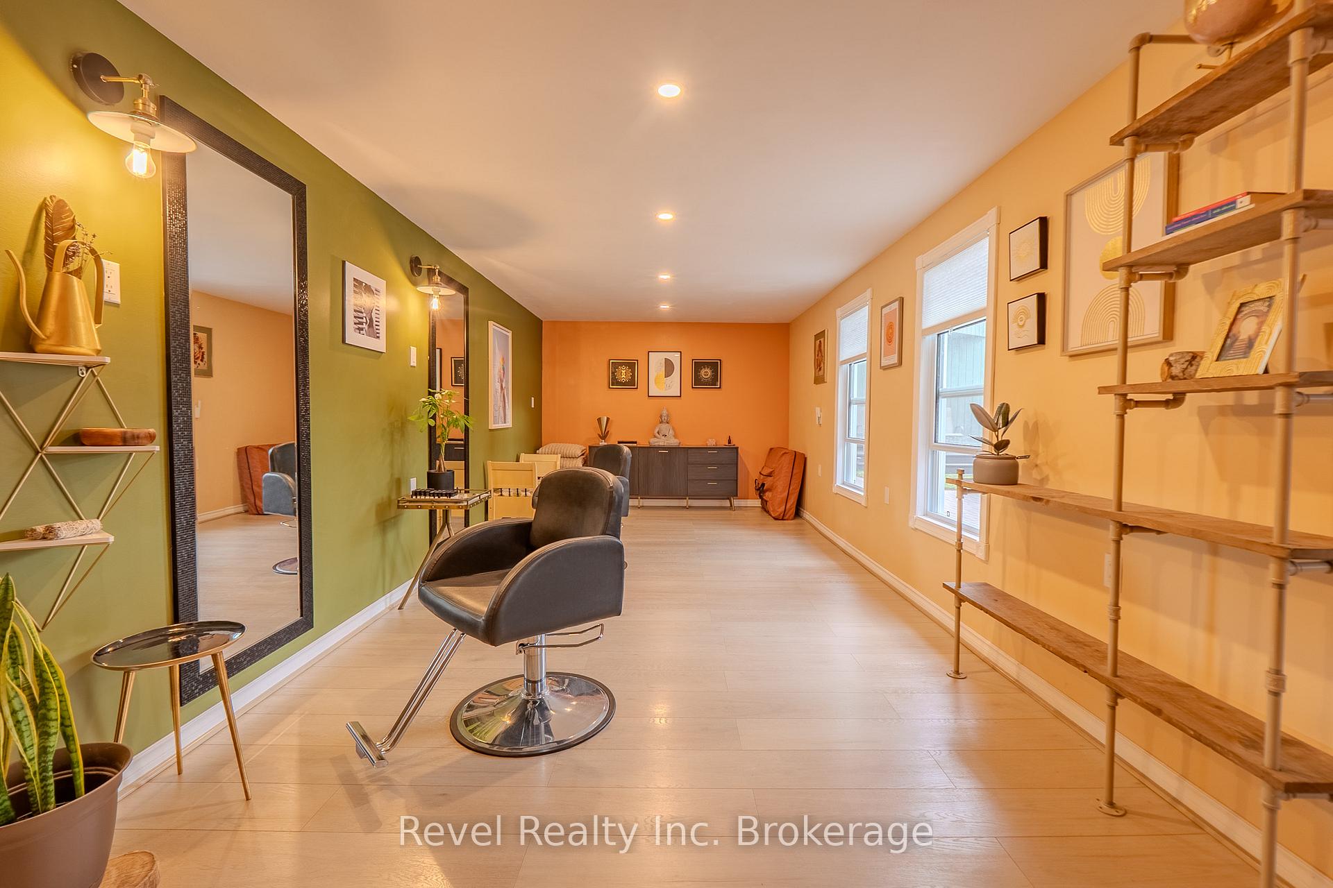 Photo 38 of 1006 Fraser Street, North Bay, Central — HOMEH