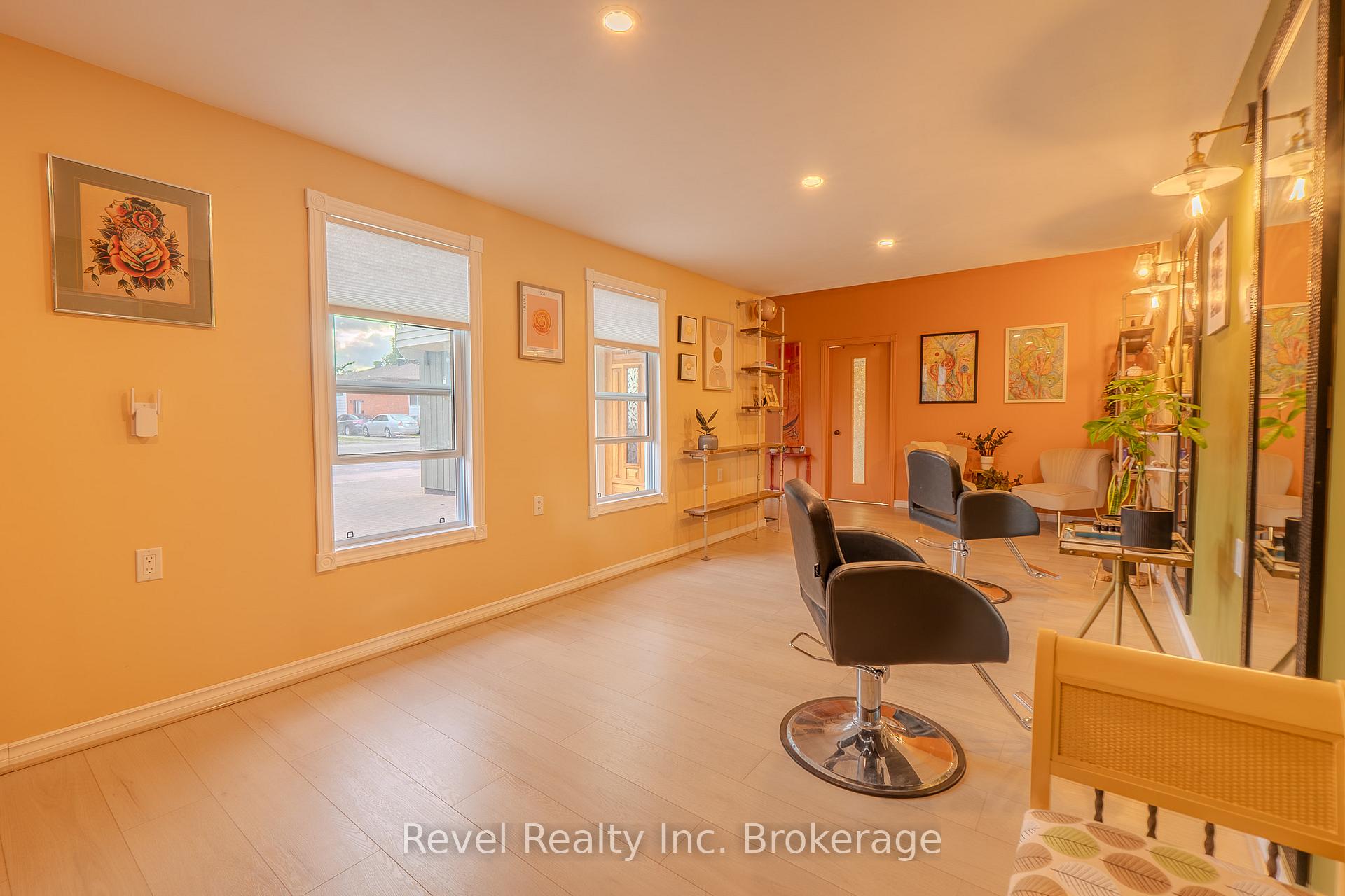 Photo 40 of 1006 Fraser Street, North Bay, Central — HOMEH