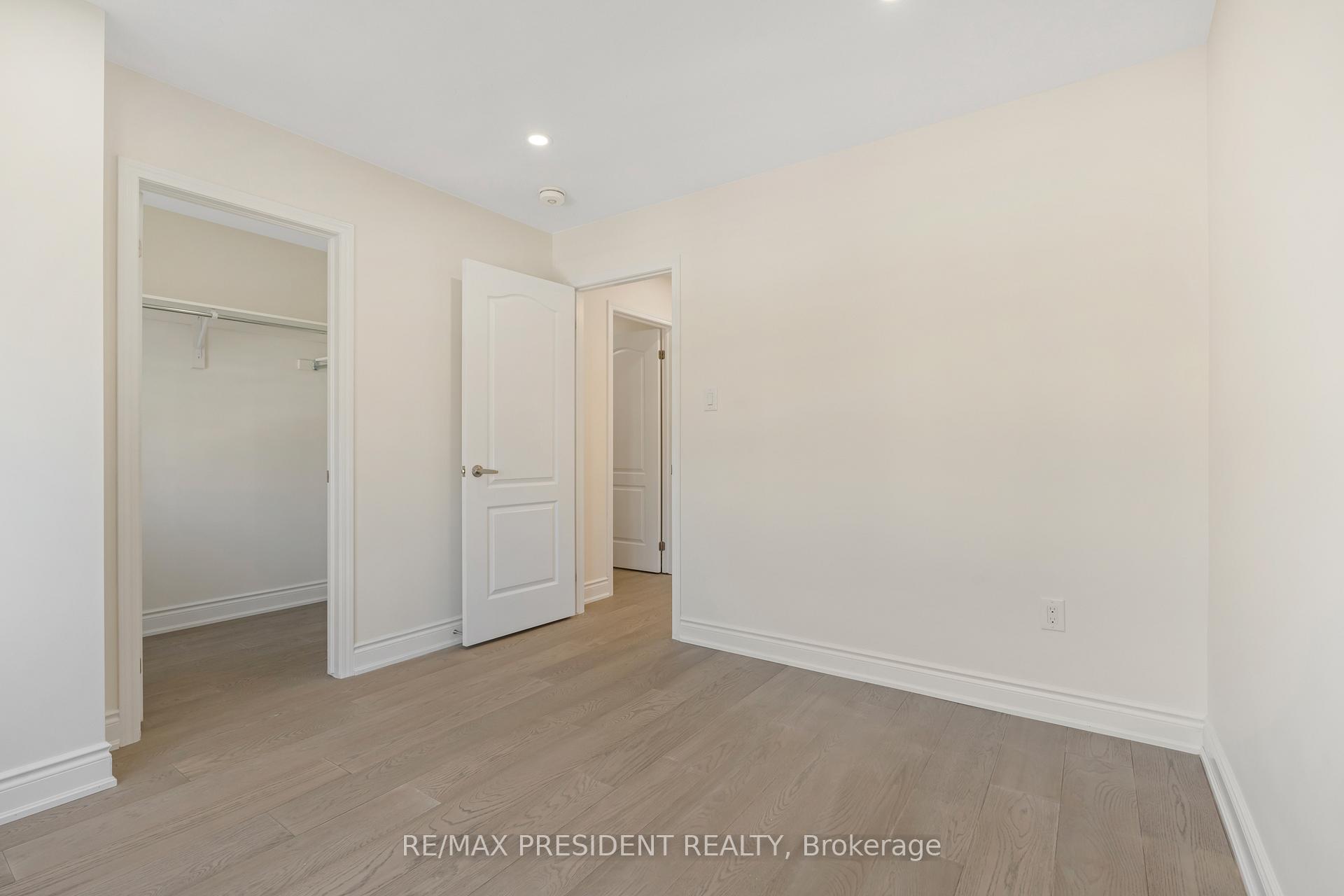 Photo 17 of 7704 Tupelo Crescent, Niagara Falls, Brown — HOMEH