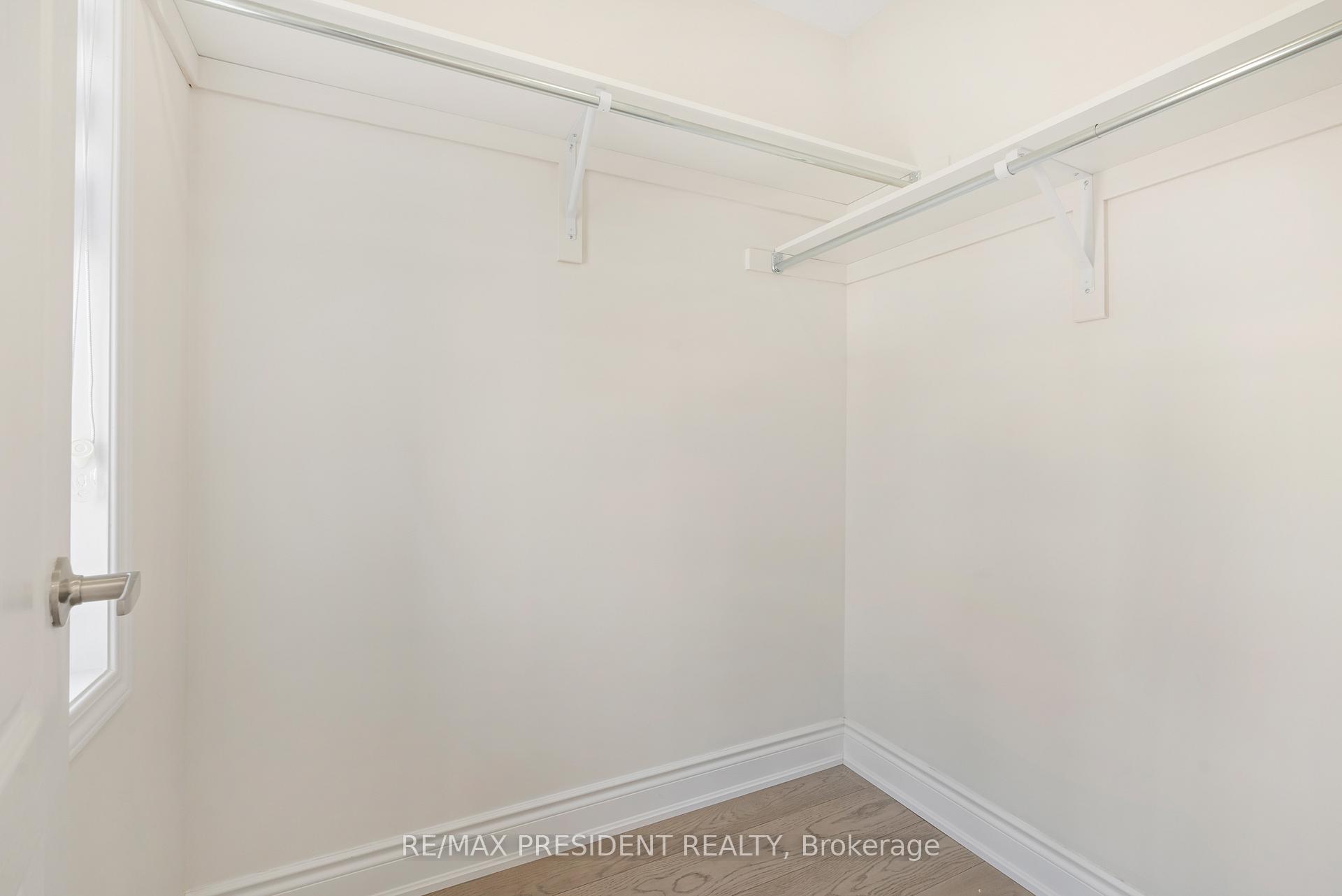Photo 18 of 7704 Tupelo Crescent, Niagara Falls, Brown — HOMEH