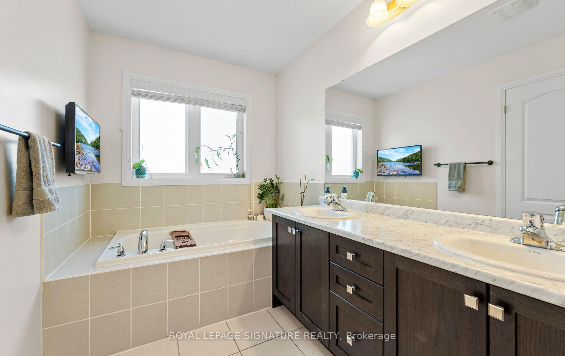 Photo 17 of 19 Drew Brown Boulevard, Orangeville — HOMEH