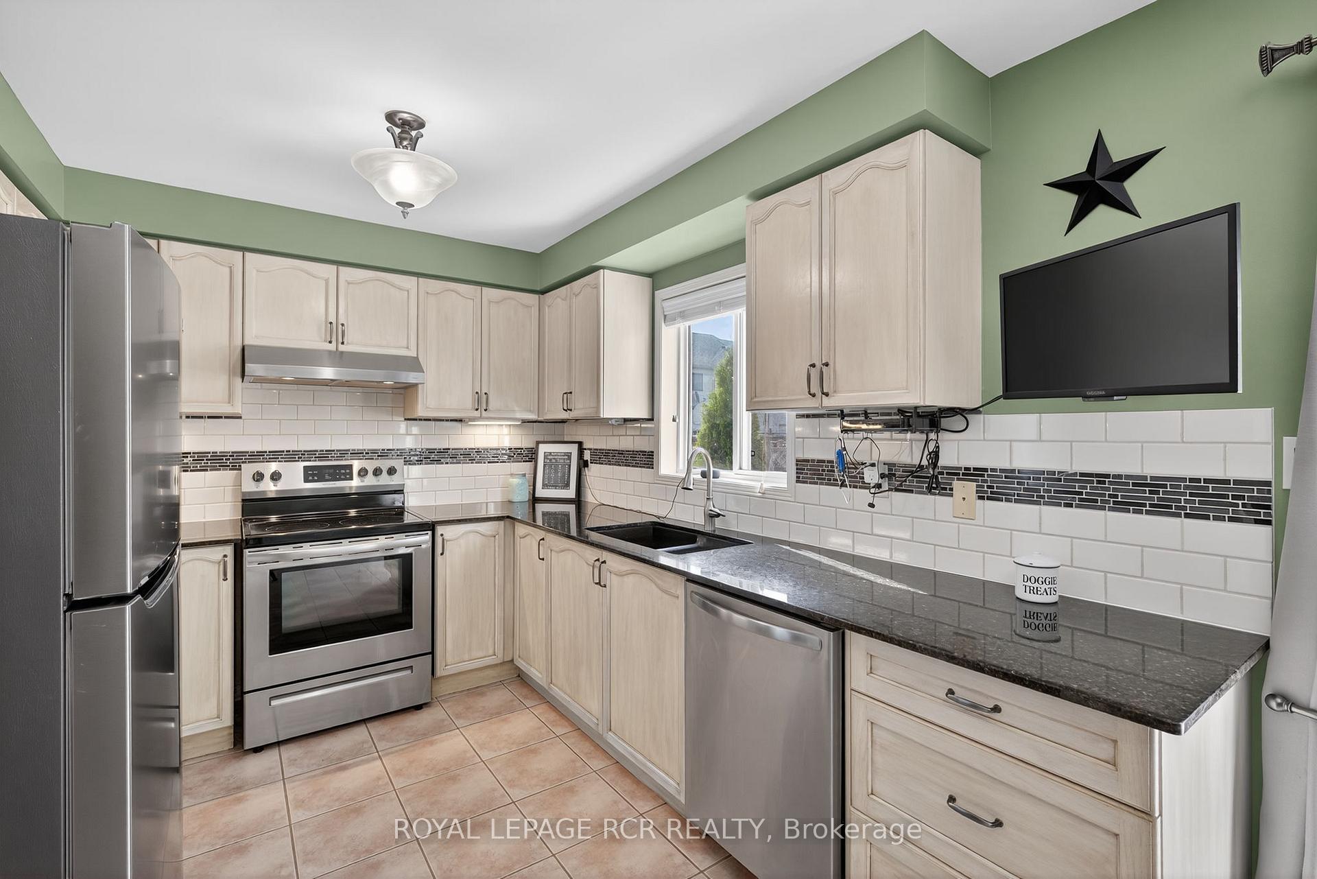 Photo 8 of 9 Mcgahey Street, New Tecumseth, Tottenham — HOMEH