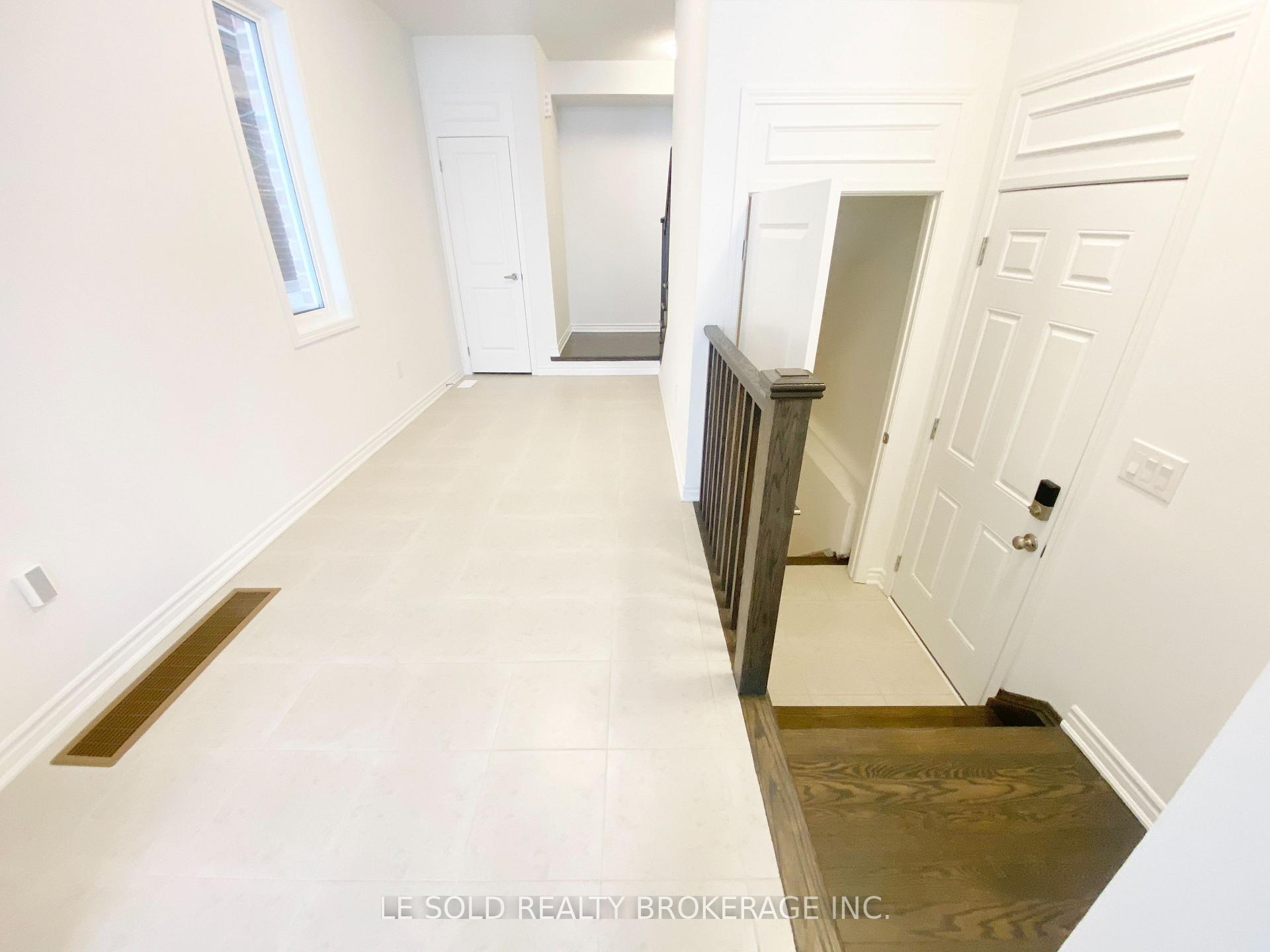Photo 4 of 50 Azure Drive, Markham, Rural Markham — HOMEH