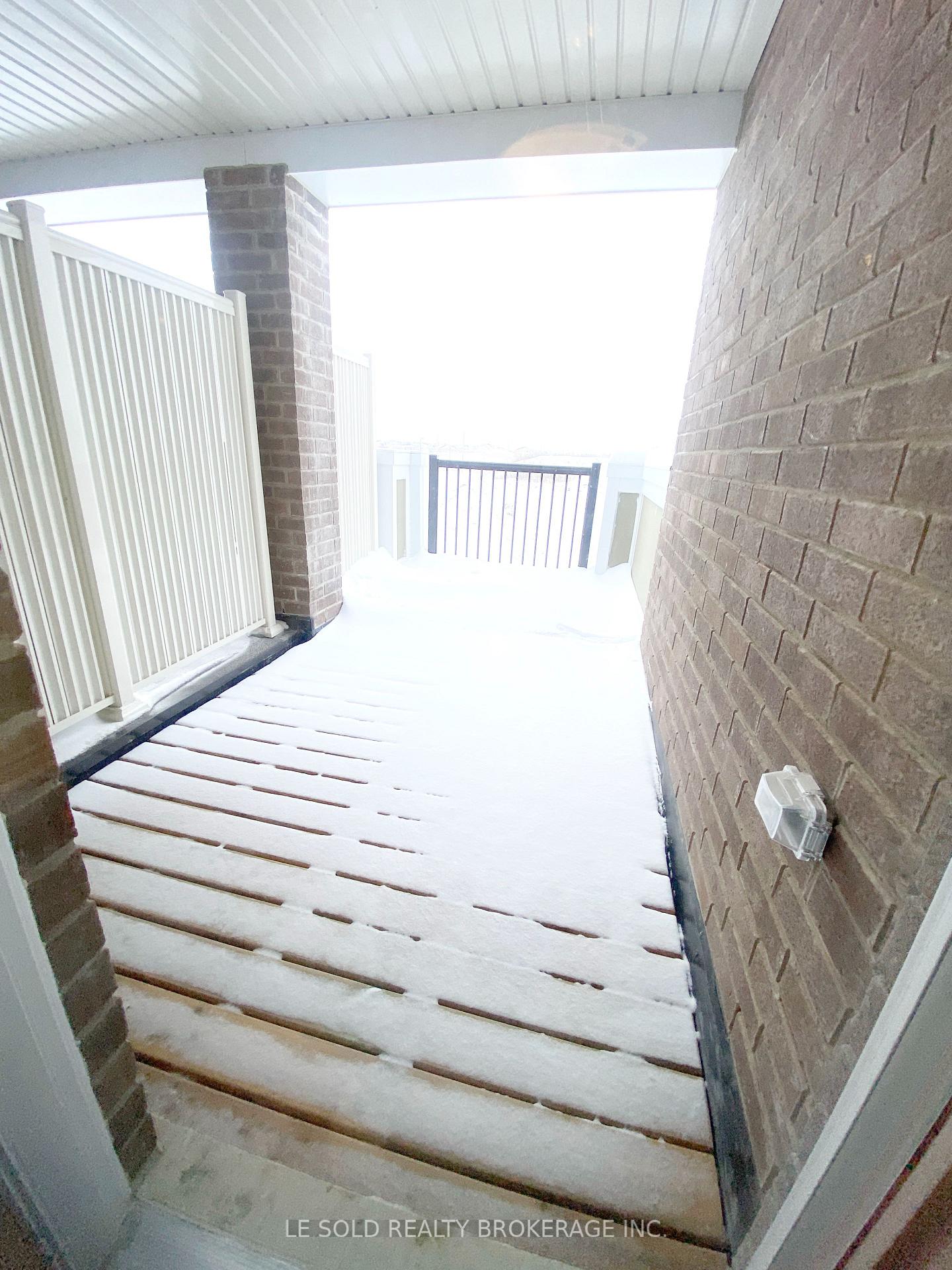 Photo 11 of 50 Azure Drive, Markham, Rural Markham — HOMEH