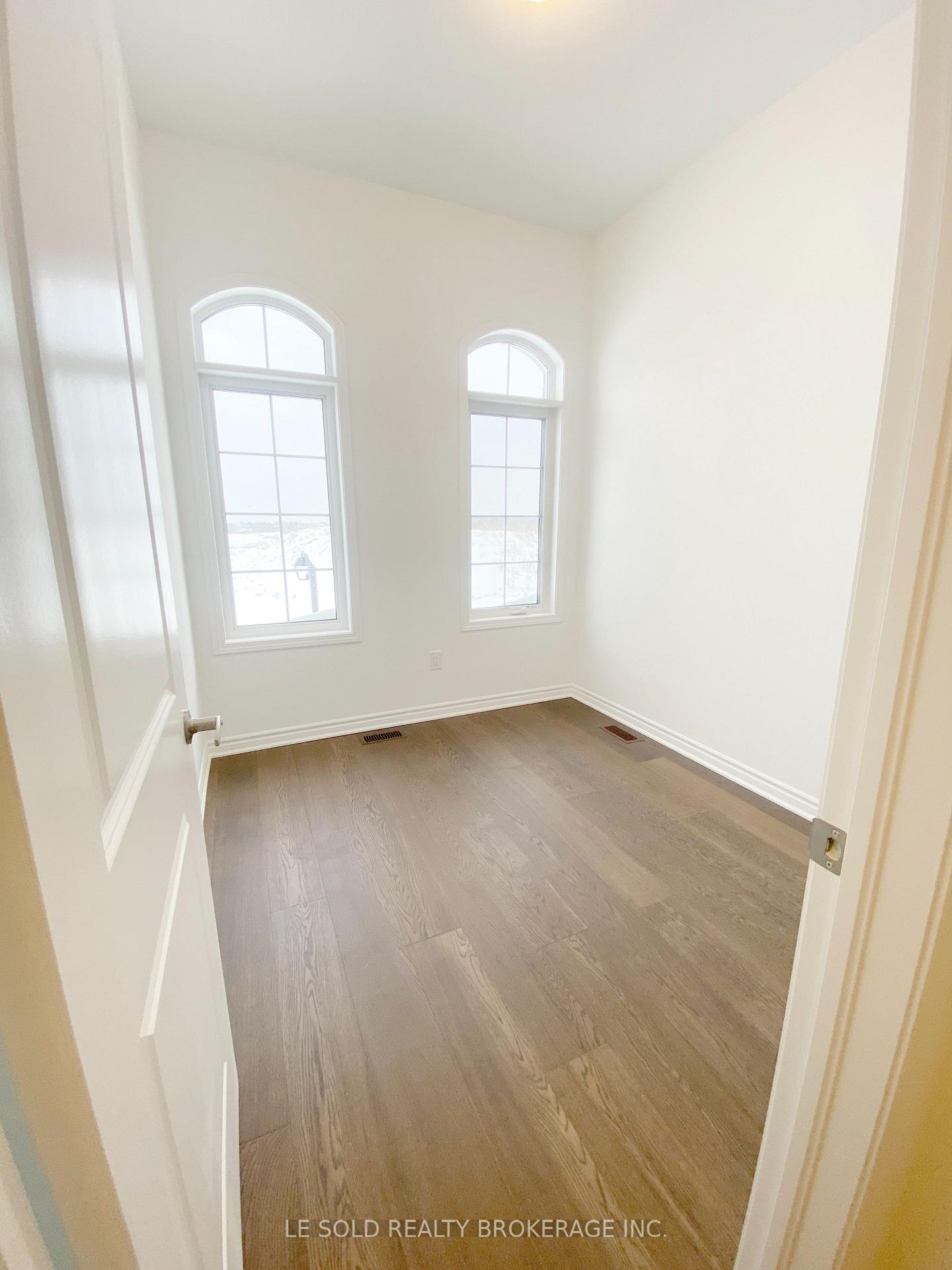 Photo 20 of 50 Azure Drive, Markham, Rural Markham — HOMEH
