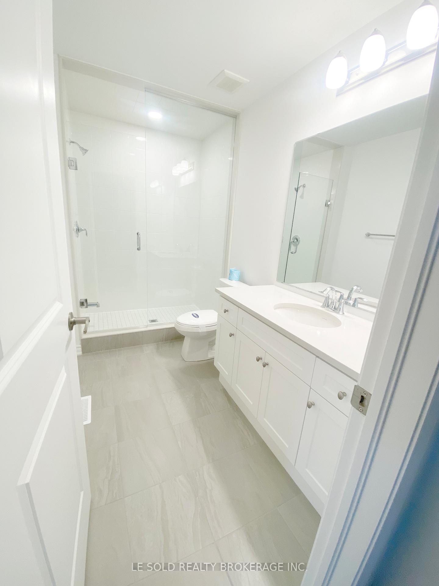 Photo 28 of 50 Azure Drive, Markham, Rural Markham — HOMEH