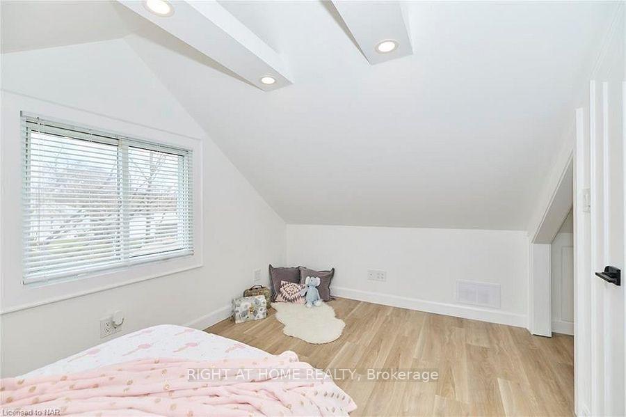 Photo 23 of 5492 Highland Avenue, Niagara Falls, Hospital — HOMEH