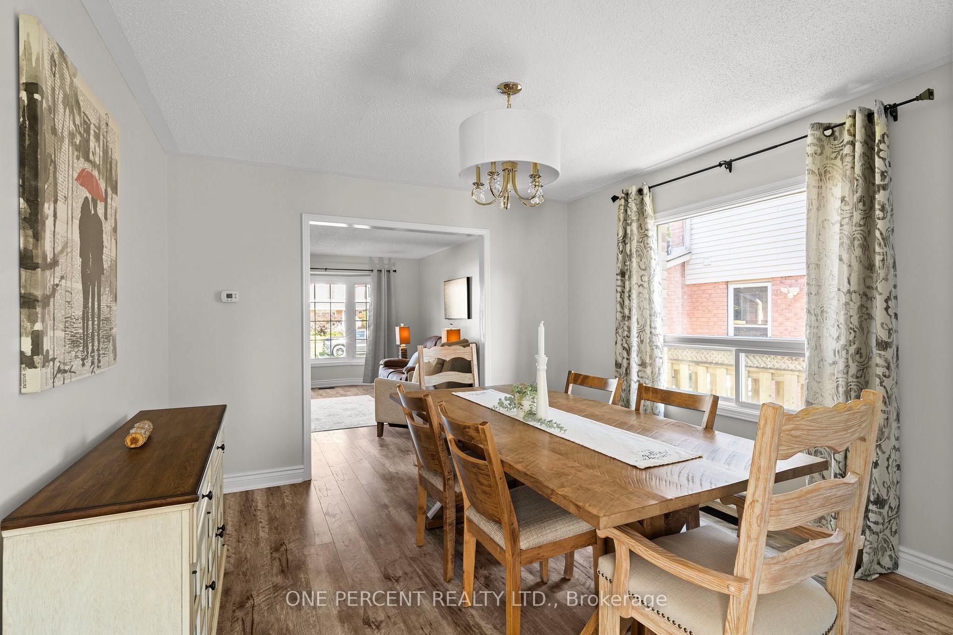 Photo 10 of 21 Brandon Crescent, Orillia — HOMEH
