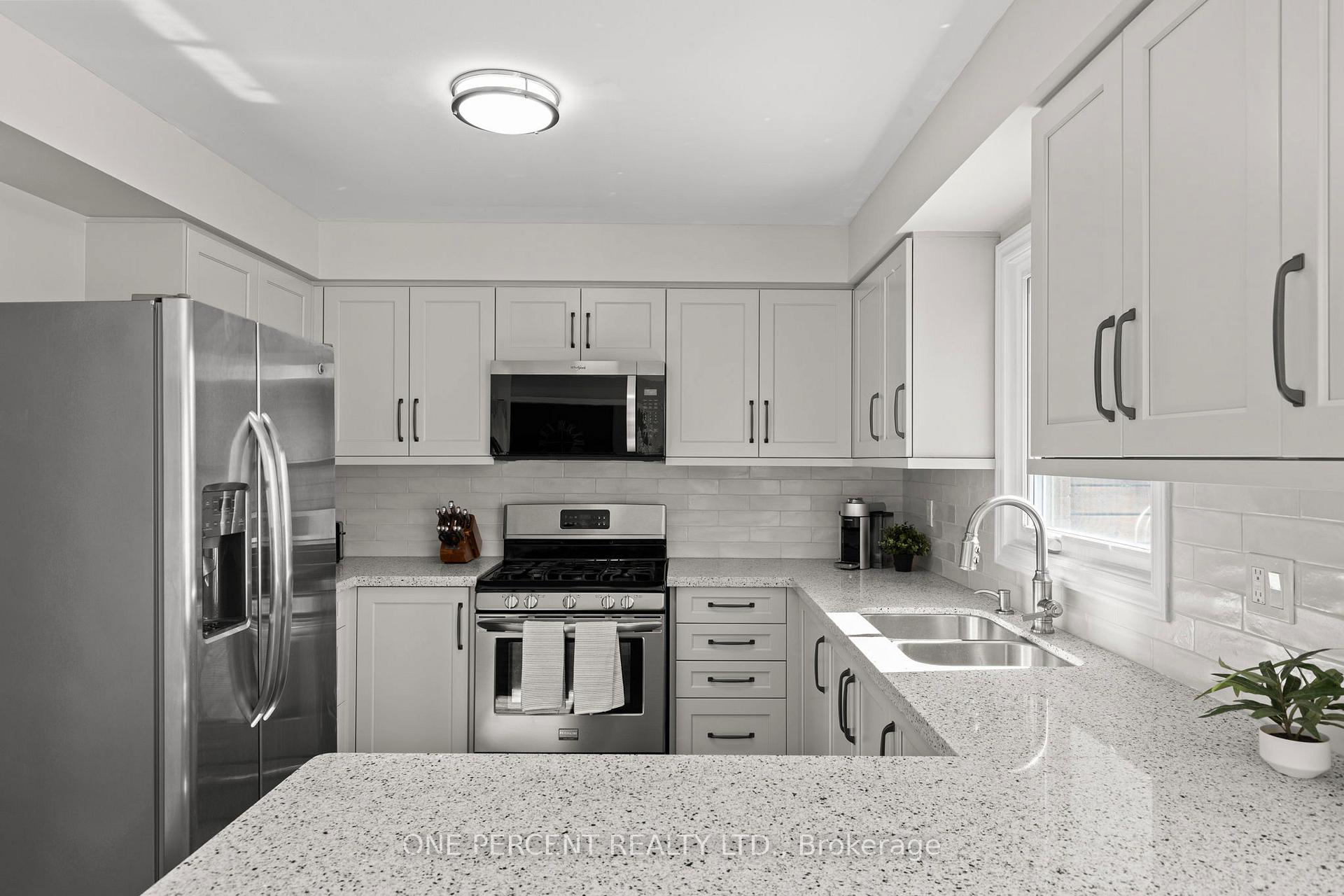 Photo 12 of 21 Brandon Crescent, Orillia — HOMEH
