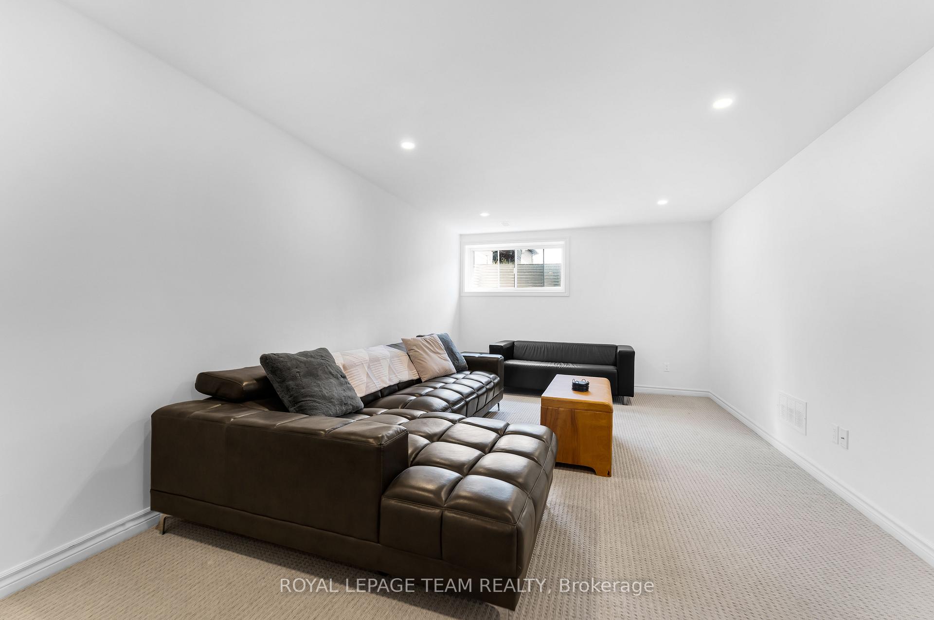 Photo 10 of 393 Cornice St Street, Ottawa, Mer Bleue/Bradley Estates/Anderson Park — HOMEH