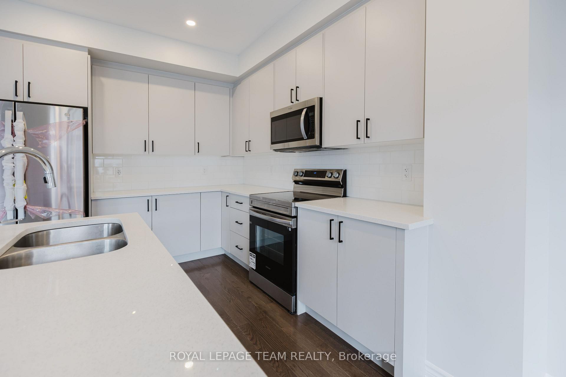 Photo 17 of 56 Chemin De Jargeau Road, Ottawa, Chapel Hill South - Orleans Village — HOMEH
