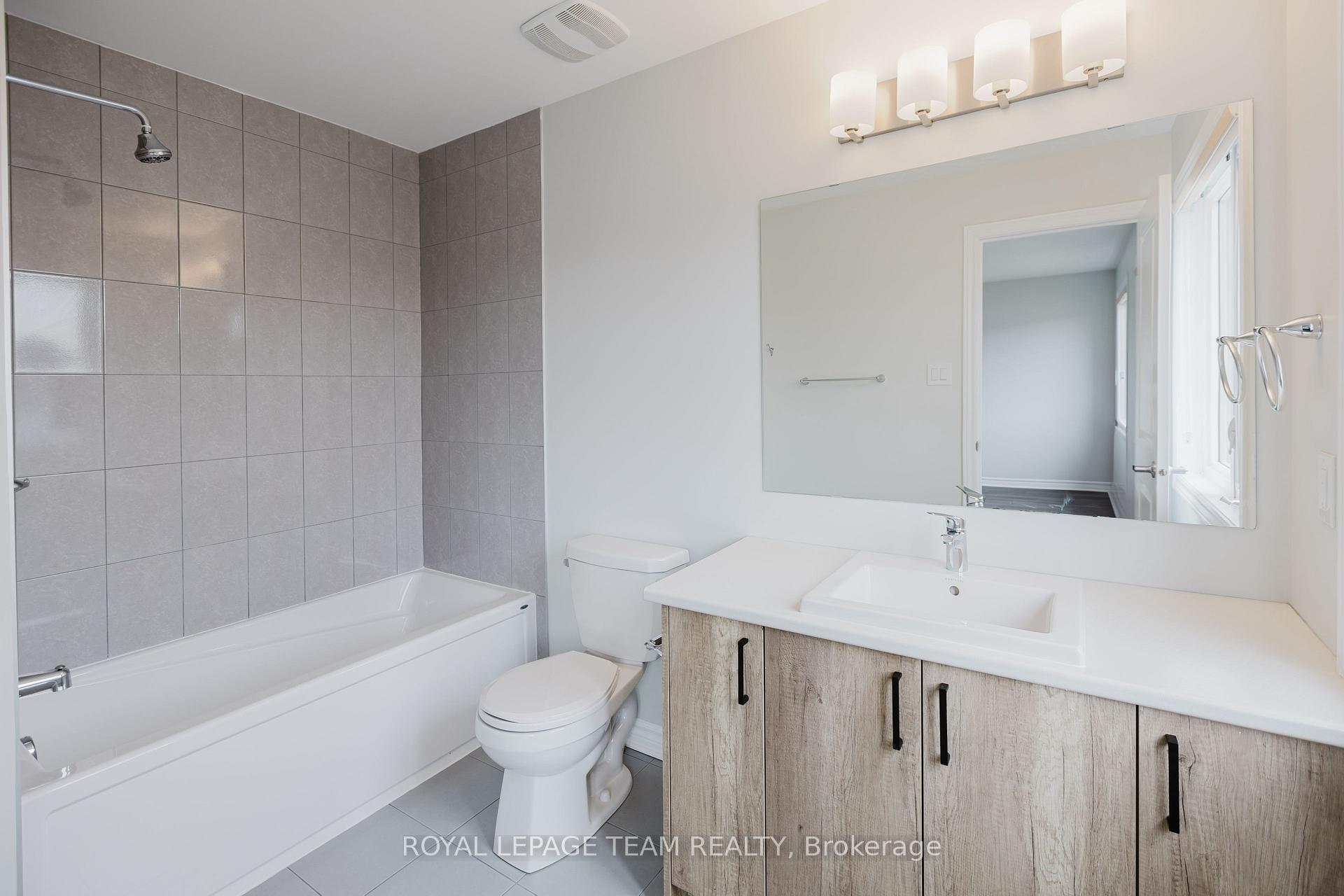 Photo 21 of 56 Chemin De Jargeau Road, Ottawa, Chapel Hill South - Orleans Village — HOMEH