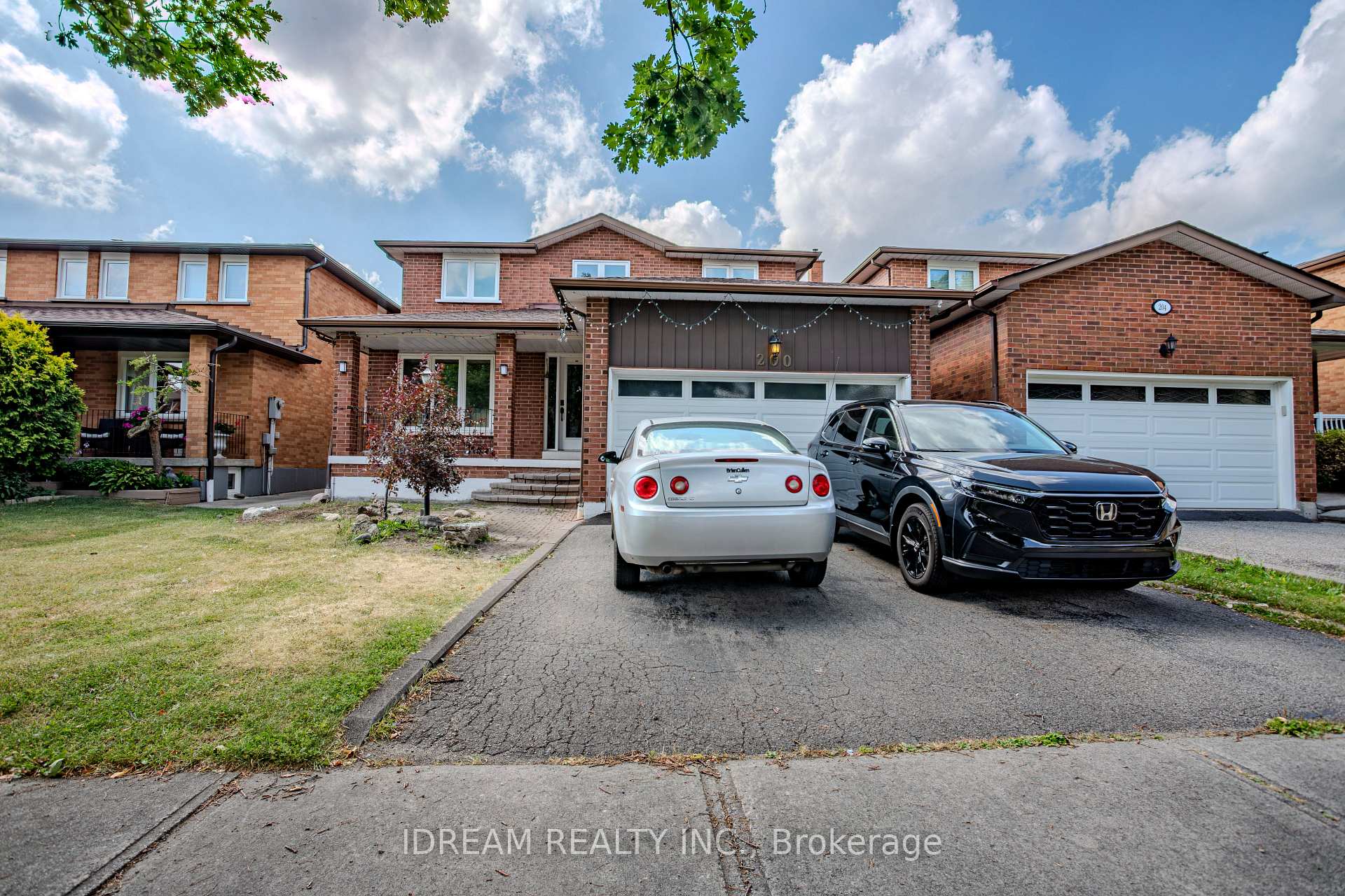 Photo 11 of Unit Upper, 200 Springbrooke Crescent, Mississauga, Hurontario — HOMEH