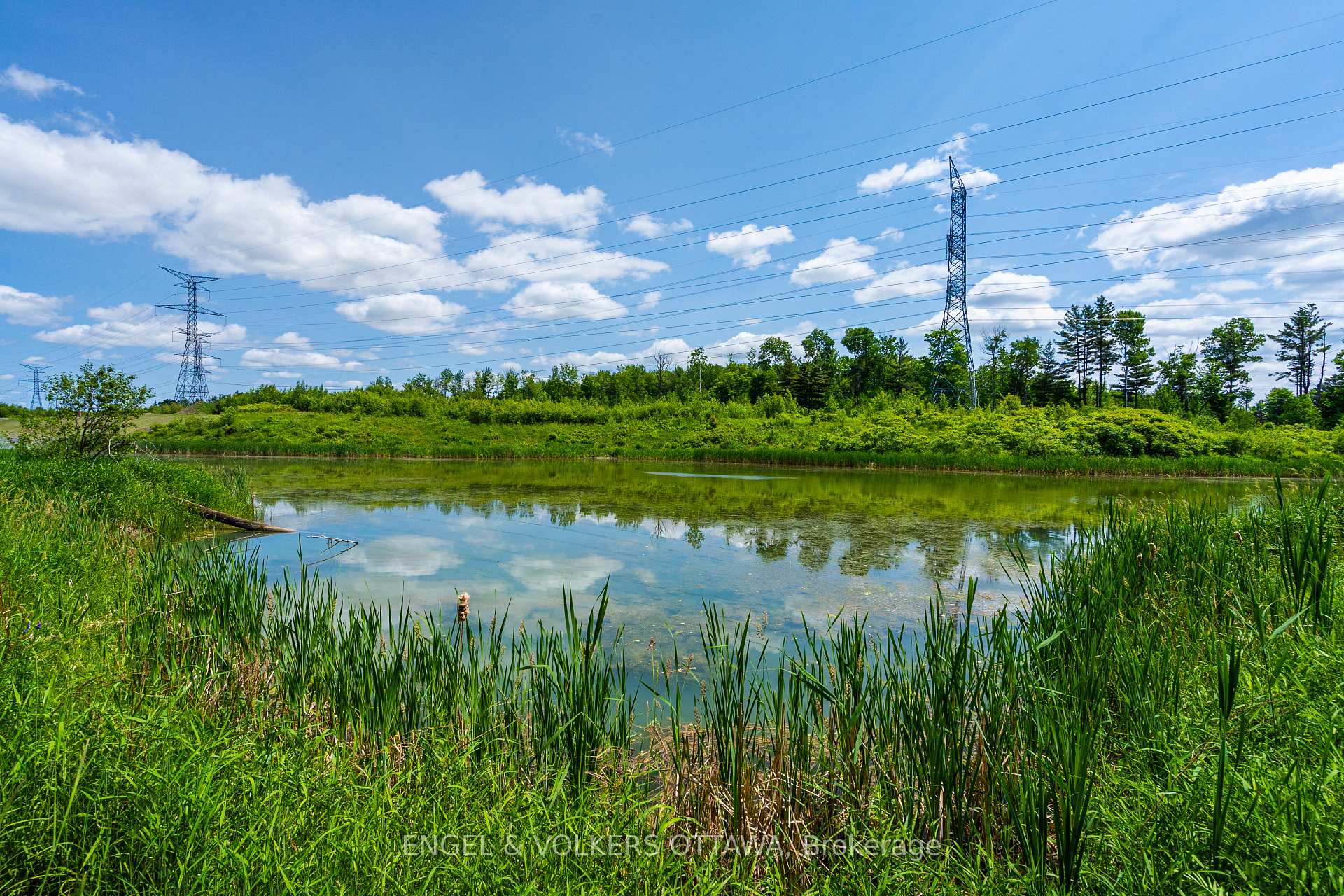 Photo 47 of 2229 Nature Trail Crescent, Ottawa, Chapel Hill South - Orleans Village — HOMEH