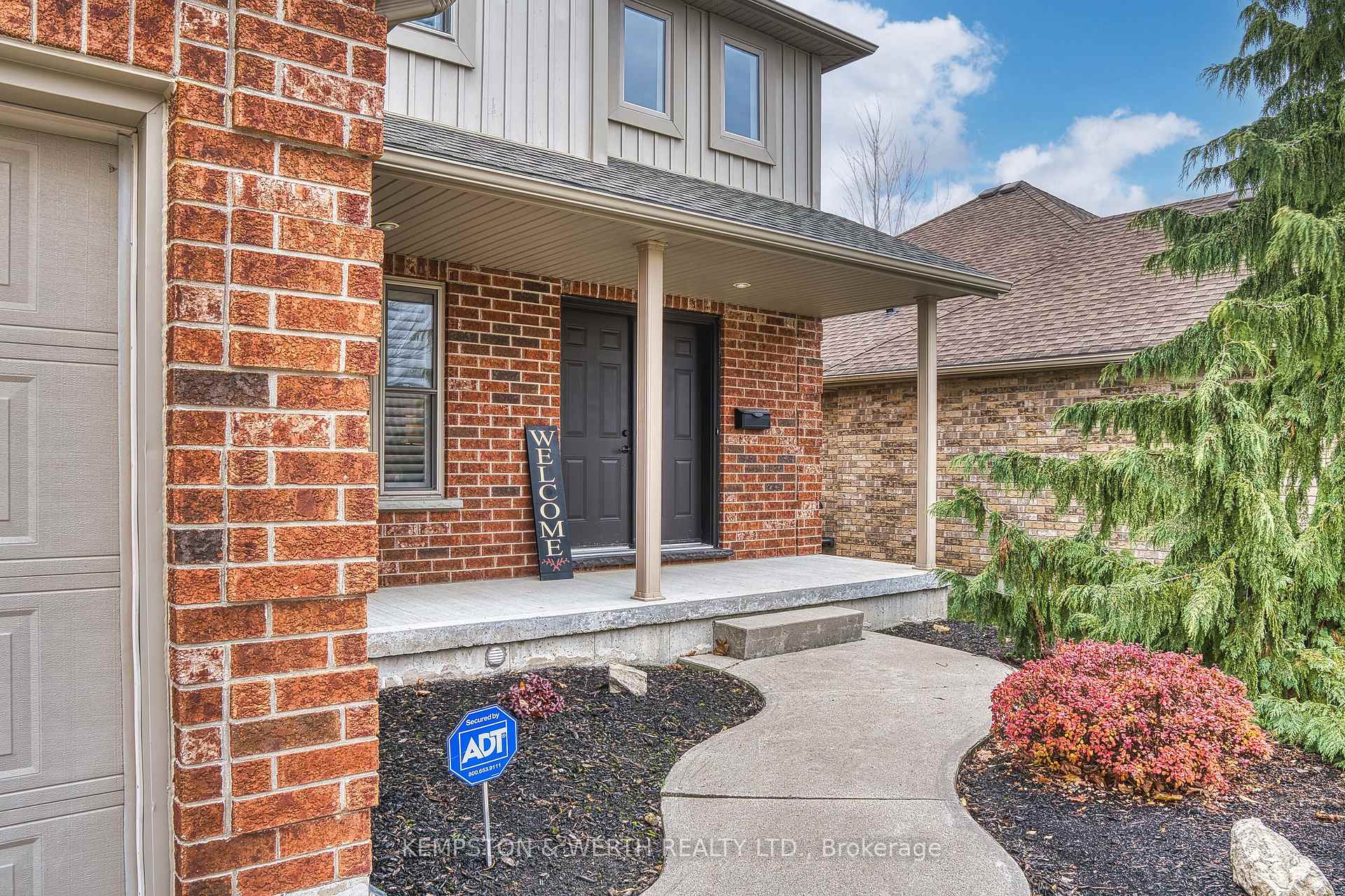Photo 2 of 220 Armstrong Street W, North Perth, Listowel — HOMEH