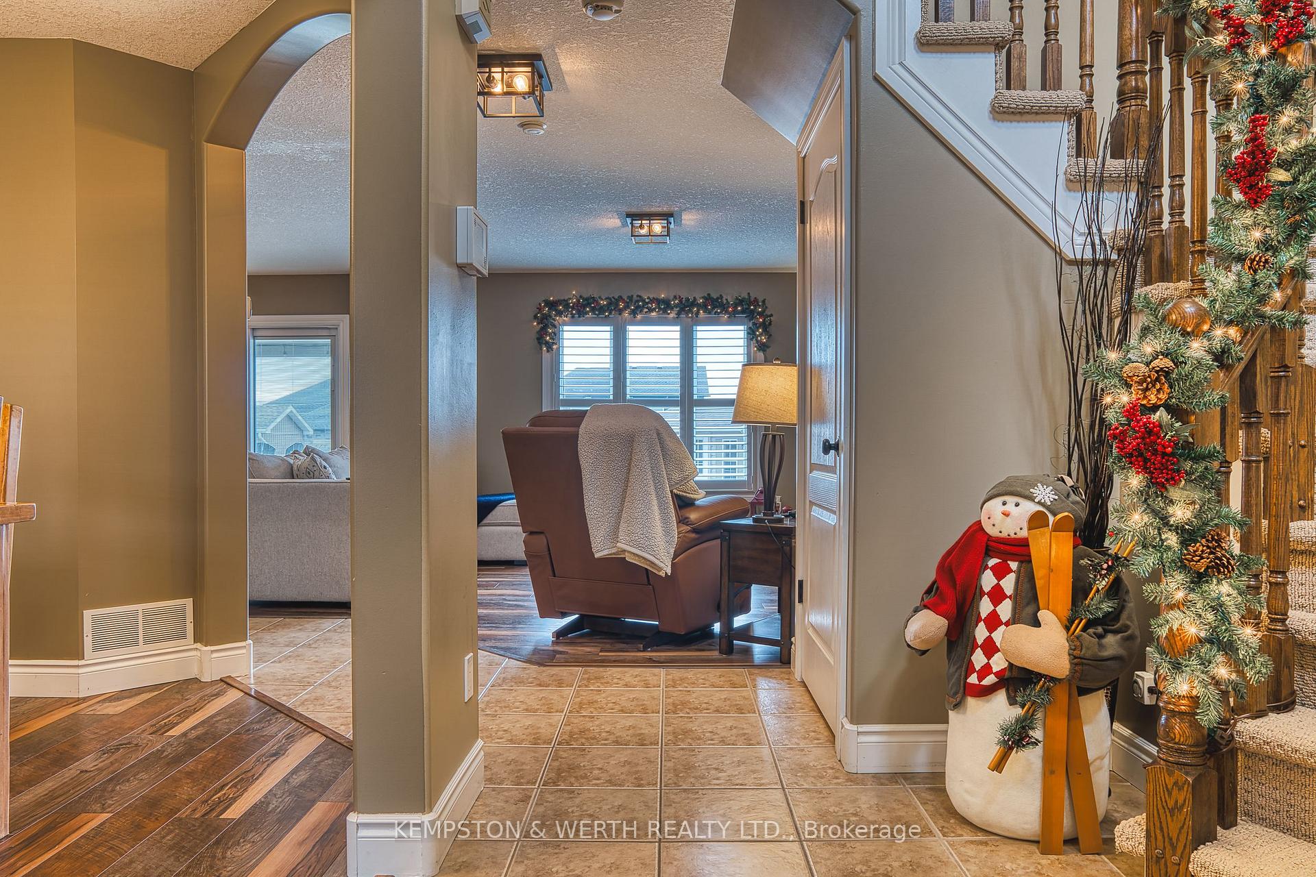 Photo 3 of 220 Armstrong Street W, North Perth, Listowel — HOMEH