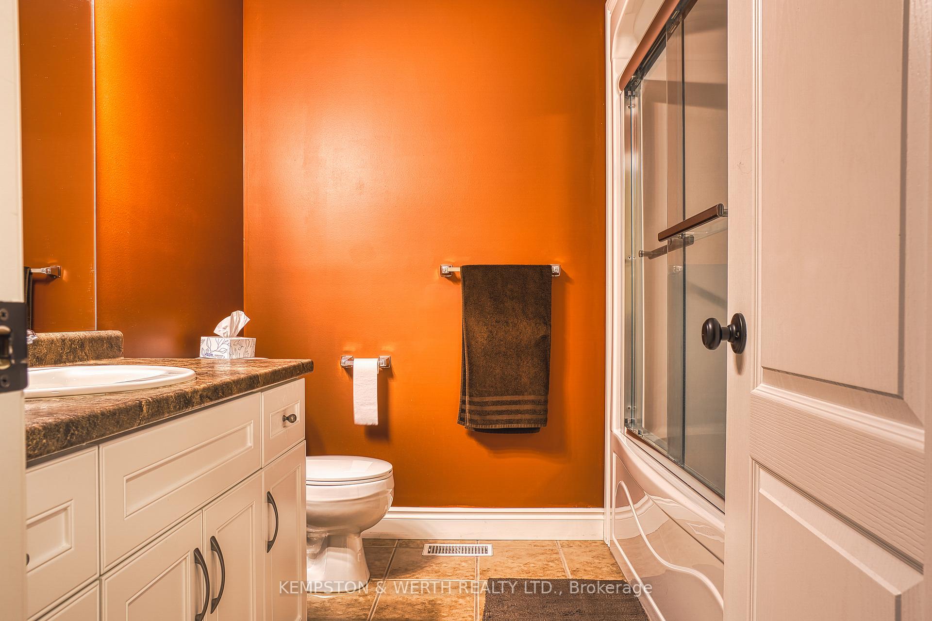Photo 17 of 220 Armstrong Street W, North Perth, Listowel — HOMEH