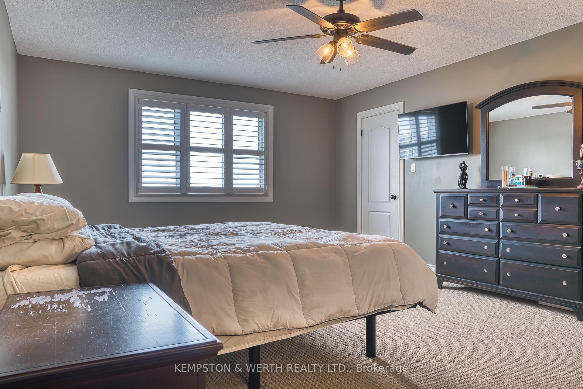 Photo 18 of 220 Armstrong Street W, North Perth, Listowel — HOMEH