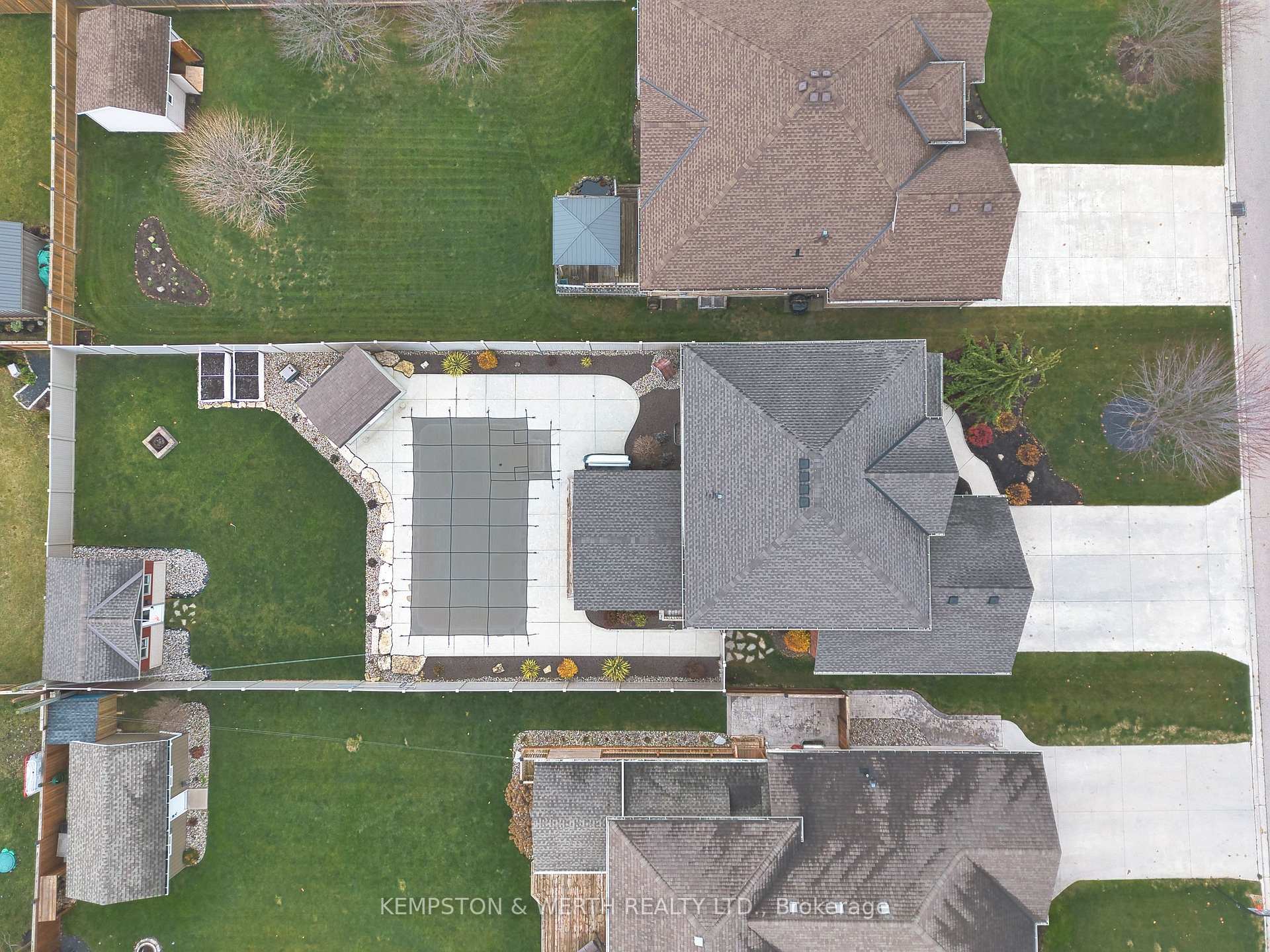 Photo 32 of 220 Armstrong Street W, North Perth, Listowel — HOMEH