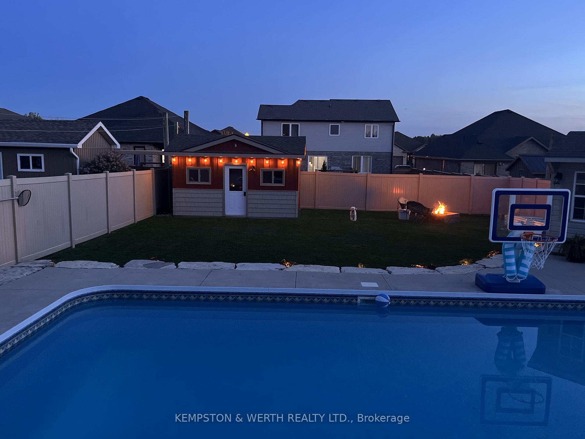 Photo 36 of 220 Armstrong Street W, North Perth, Listowel — HOMEH