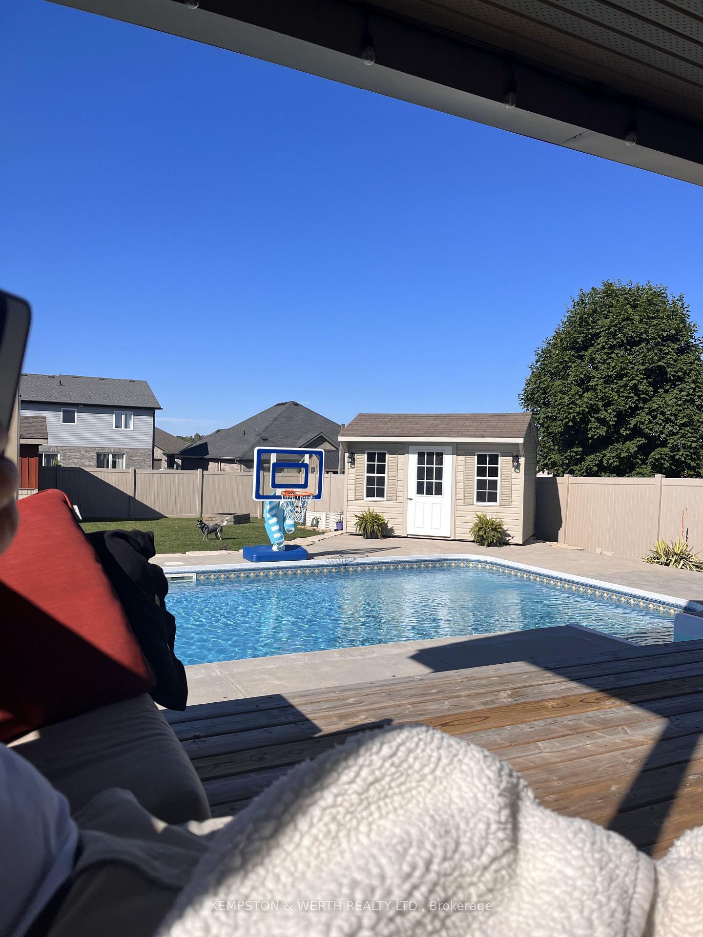 Photo 38 of 220 Armstrong Street W, North Perth, Listowel — HOMEH