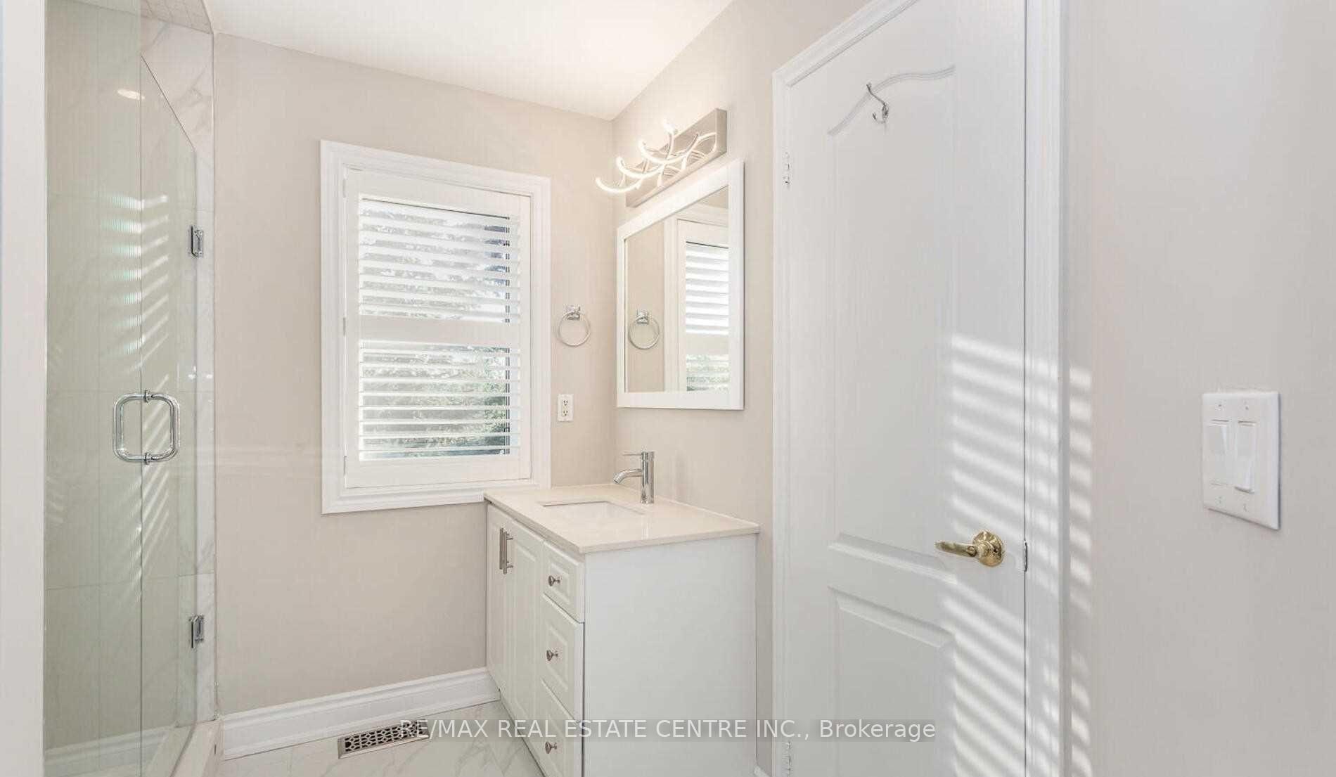 Photo 11 of 3910 Coachman Circle, Mississauga, Churchill Meadows — HOMEH