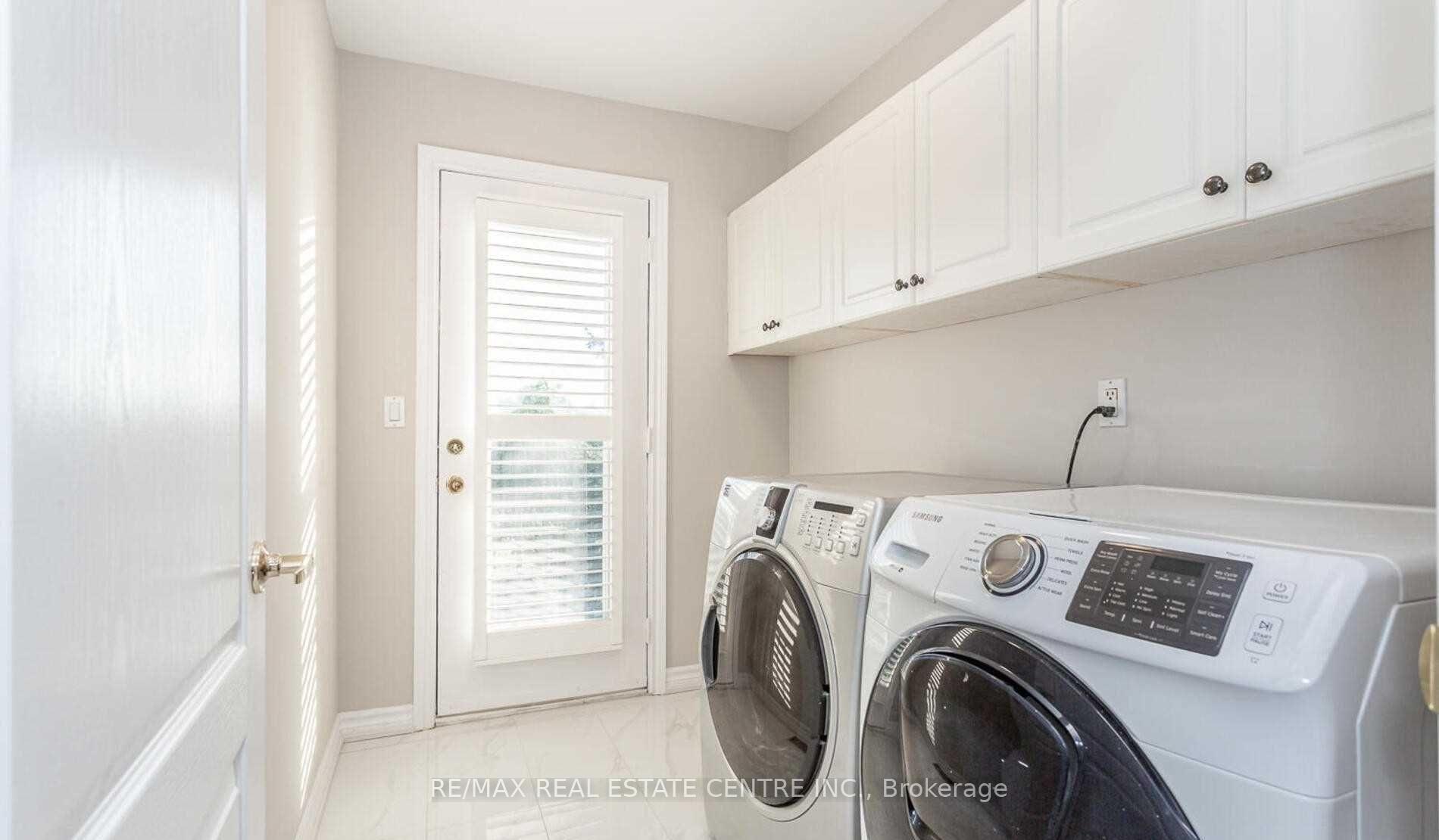 Photo 12 of 3910 Coachman Circle, Mississauga, Churchill Meadows — HOMEH