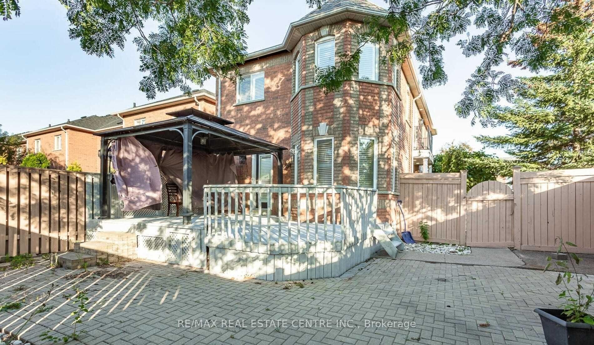 Photo 19 of 3910 Coachman Circle, Mississauga, Churchill Meadows — HOMEH