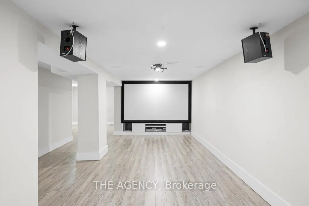 Photo 15 of 26 Gatwick Avenue, Toronto, Woodbine-Lumsden — HOMEH