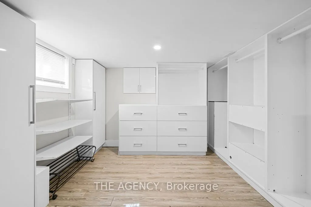 Photo 17 of 26 Gatwick Avenue, Toronto, Woodbine-Lumsden — HOMEH
