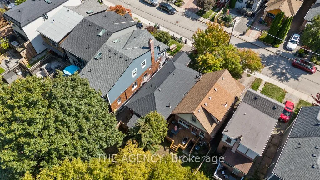 Photo 21 of 26 Gatwick Avenue, Toronto, Woodbine-Lumsden — HOMEH