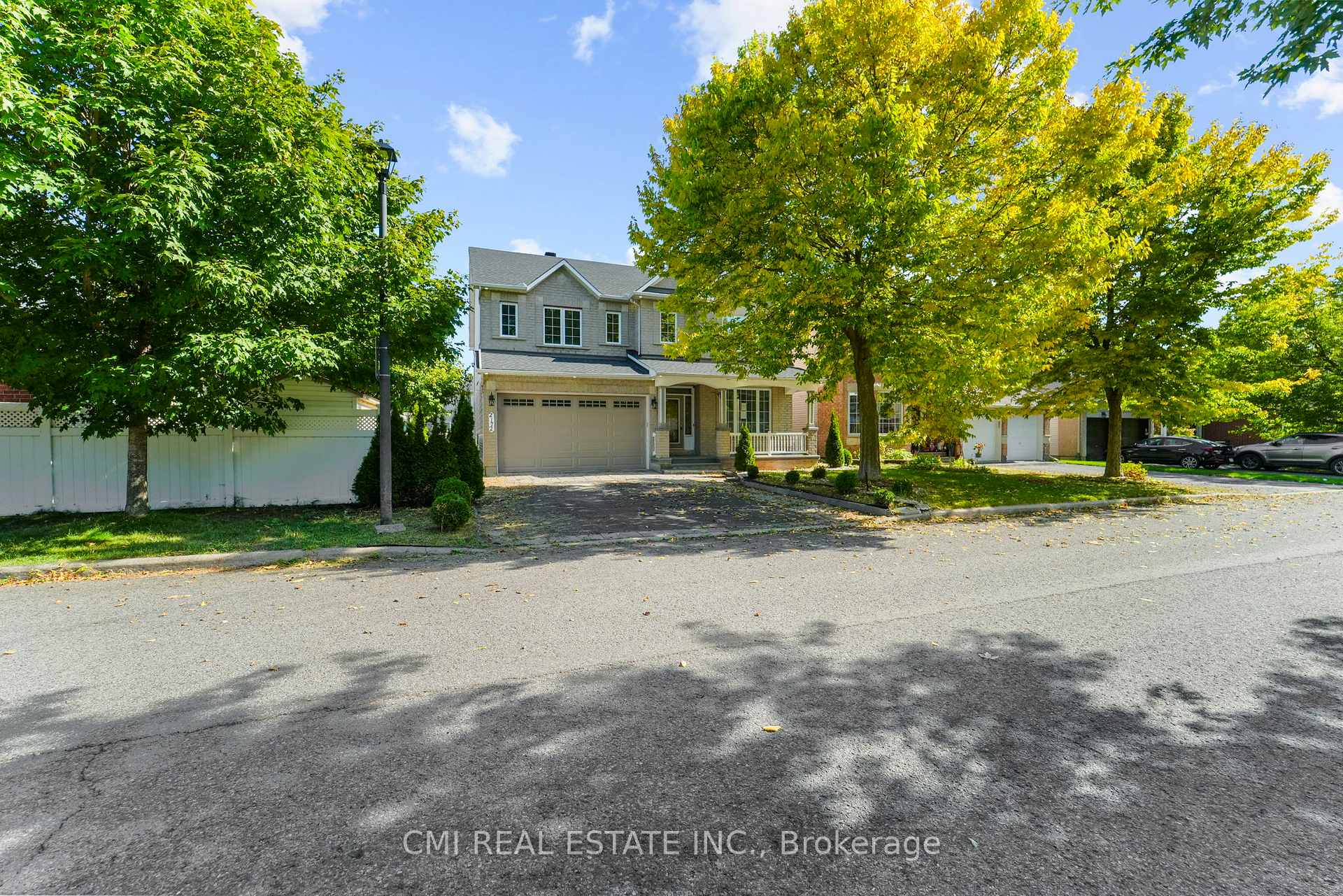 Photo 2 of 2172 Valenceville Crescent, Ottawa, Avalon East — HOMEH
