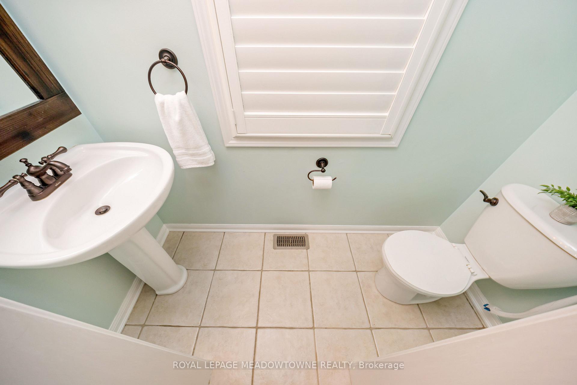 Photo 3 of 847 Etherington Way, Milton, Harrison — HOMEH