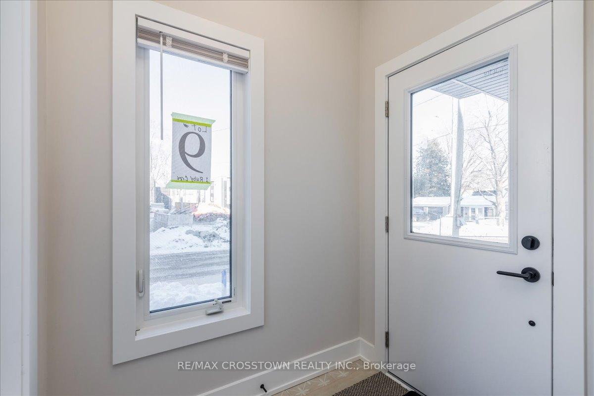 Photo 3 of 1 Ruby Crescent, Orillia — HOMEH