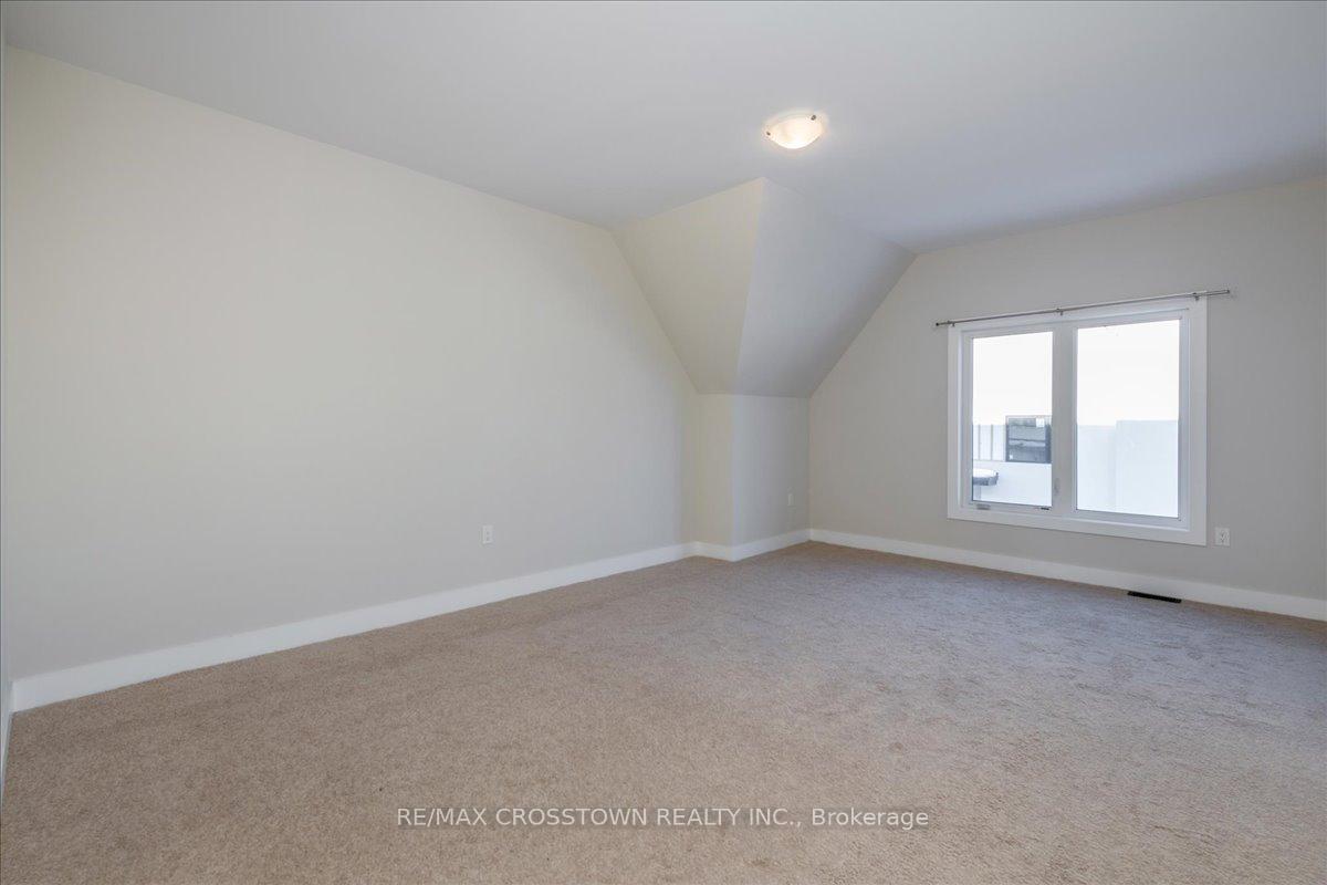 Photo 17 of 1 Ruby Crescent, Orillia — HOMEH