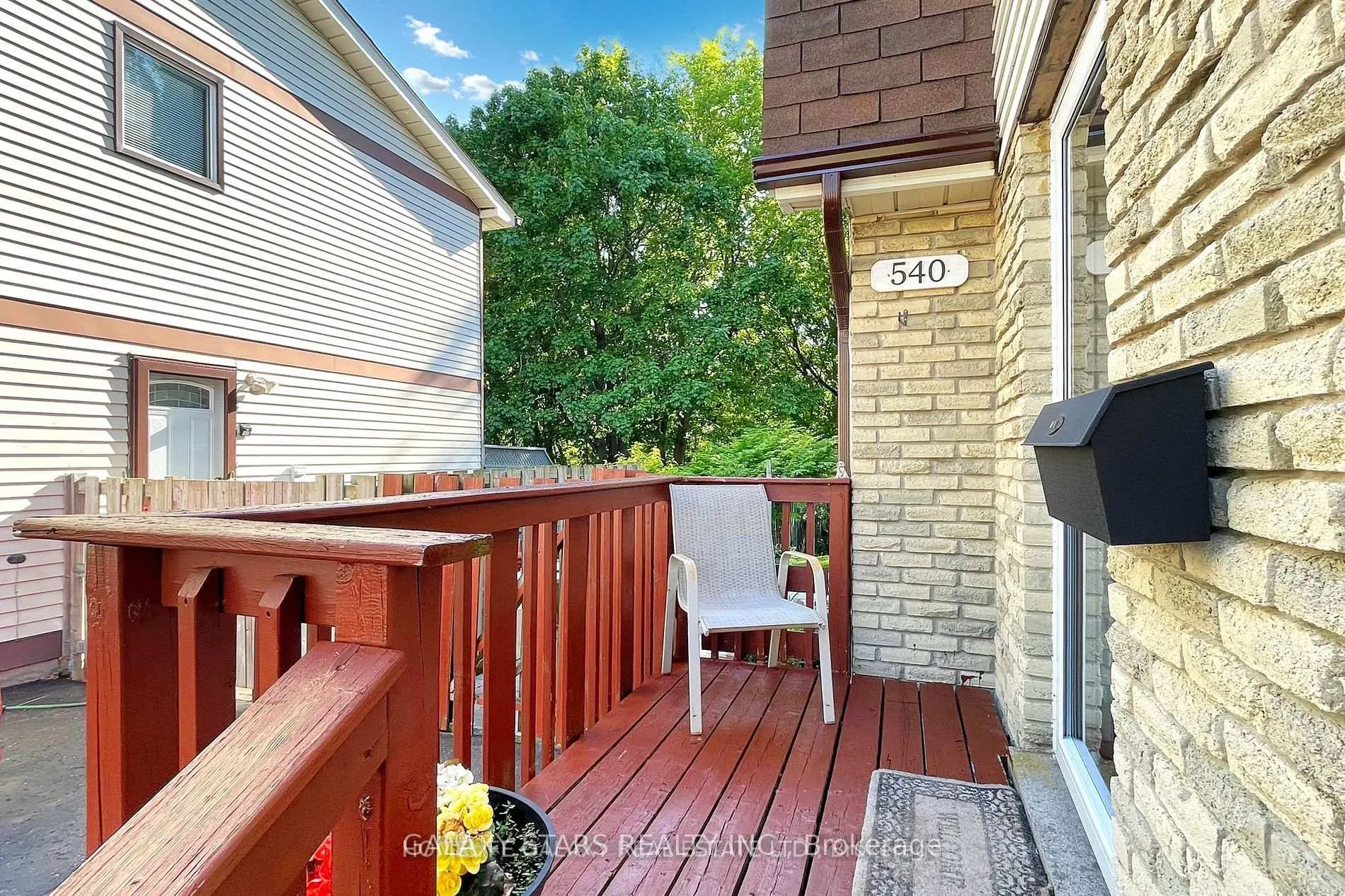 Photo 12 of 540 Camelot Drive, Oshawa, Eastdale — HOMEH