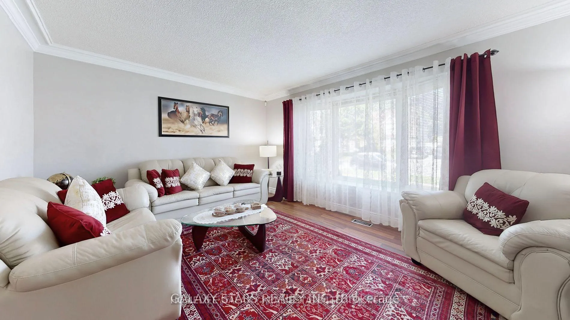 Photo 14 of 540 Camelot Drive, Oshawa, Eastdale — HOMEH