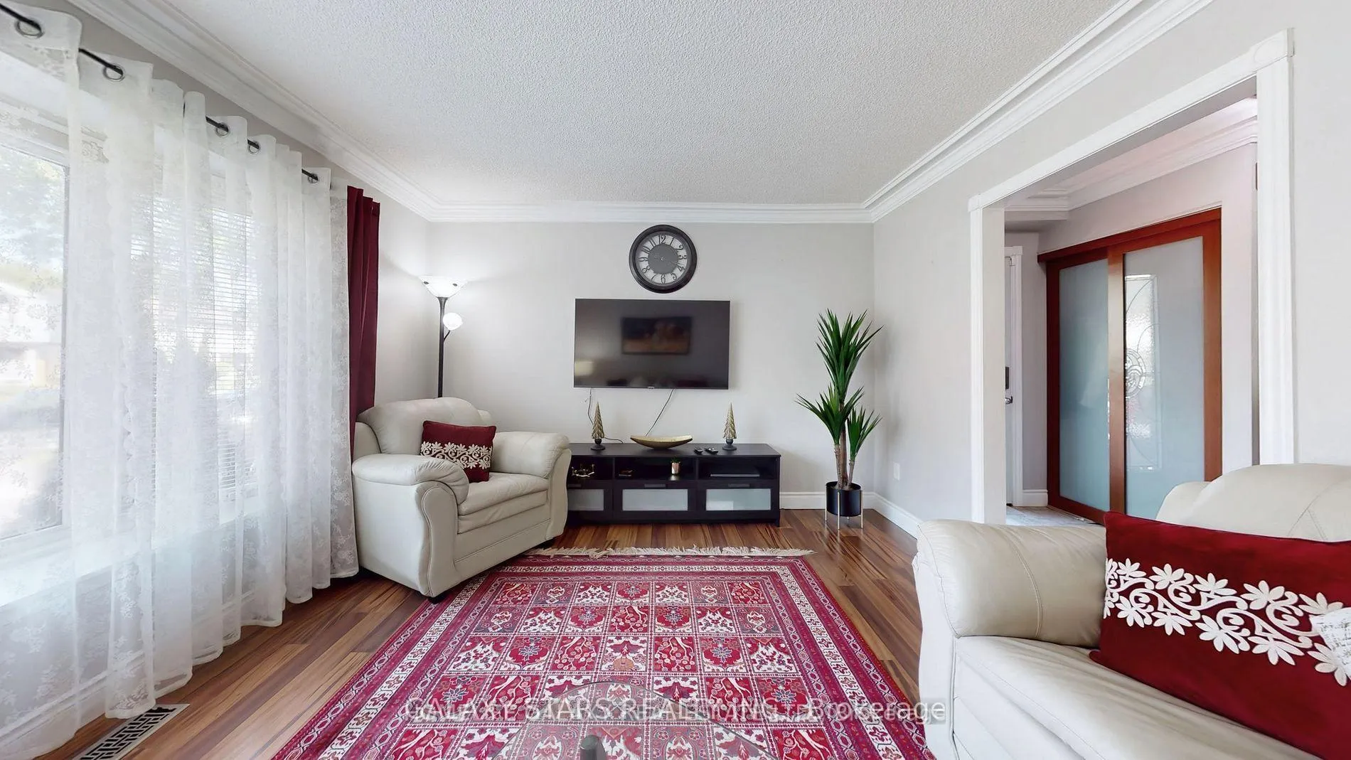 Photo 16 of 540 Camelot Drive, Oshawa, Eastdale — HOMEH