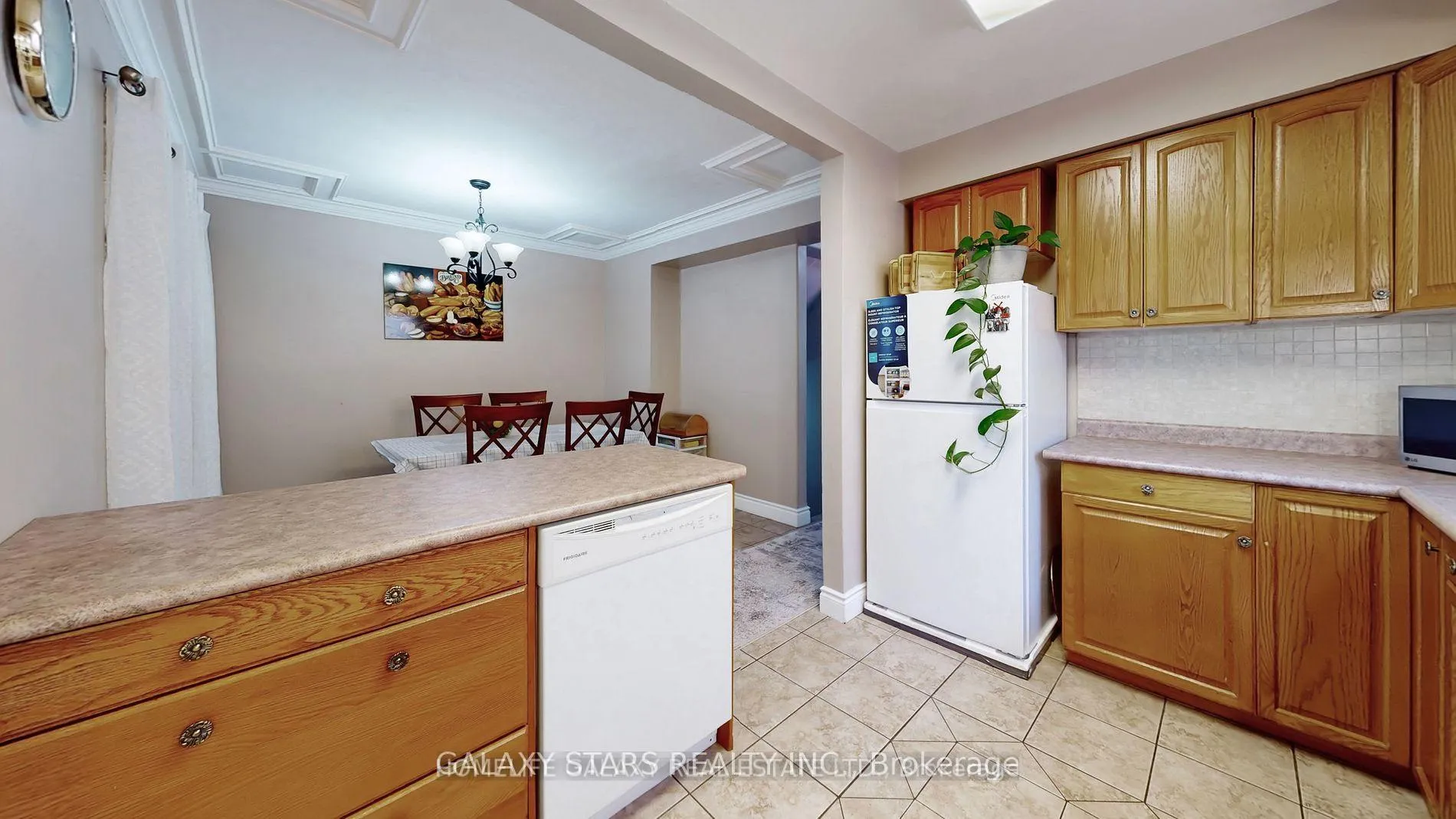 Photo 24 of 540 Camelot Drive, Oshawa, Eastdale — HOMEH