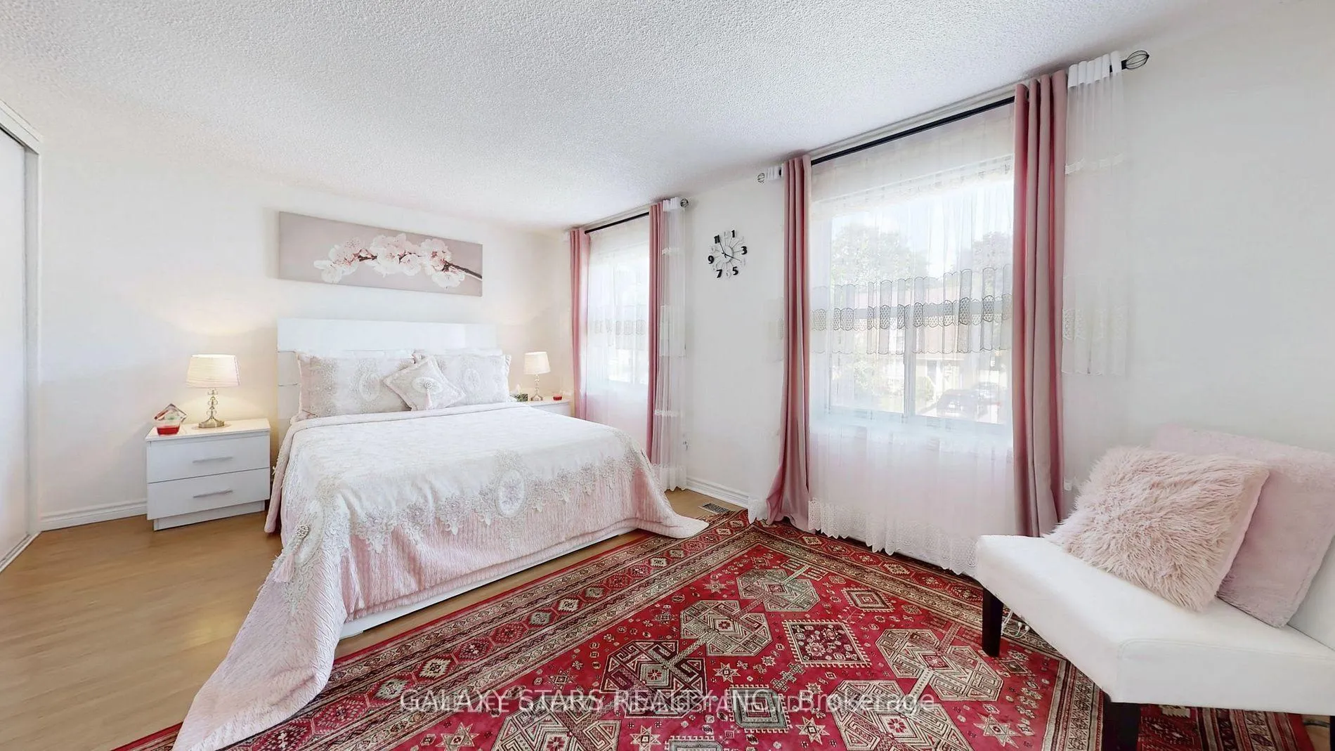 Photo 25 of 540 Camelot Drive, Oshawa, Eastdale — HOMEH