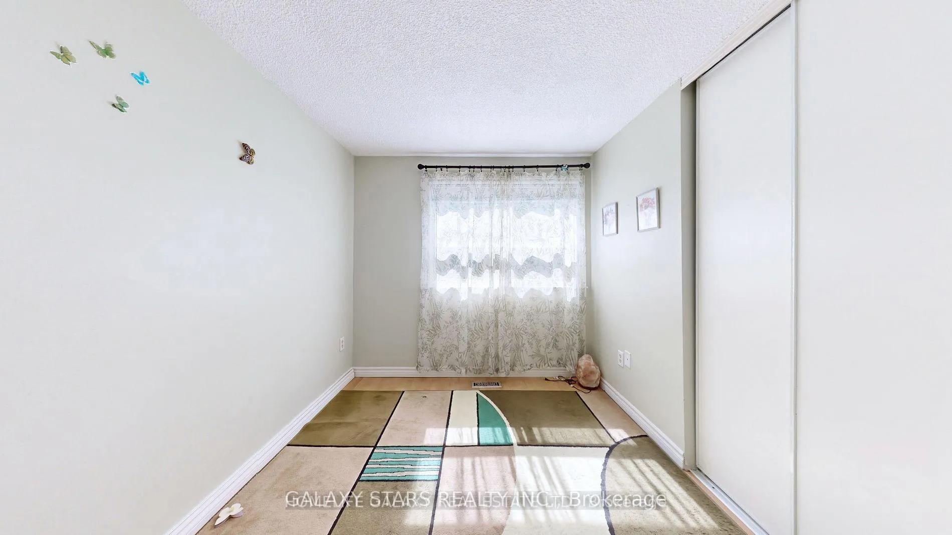 Photo 29 of 540 Camelot Drive, Oshawa, Eastdale — HOMEH